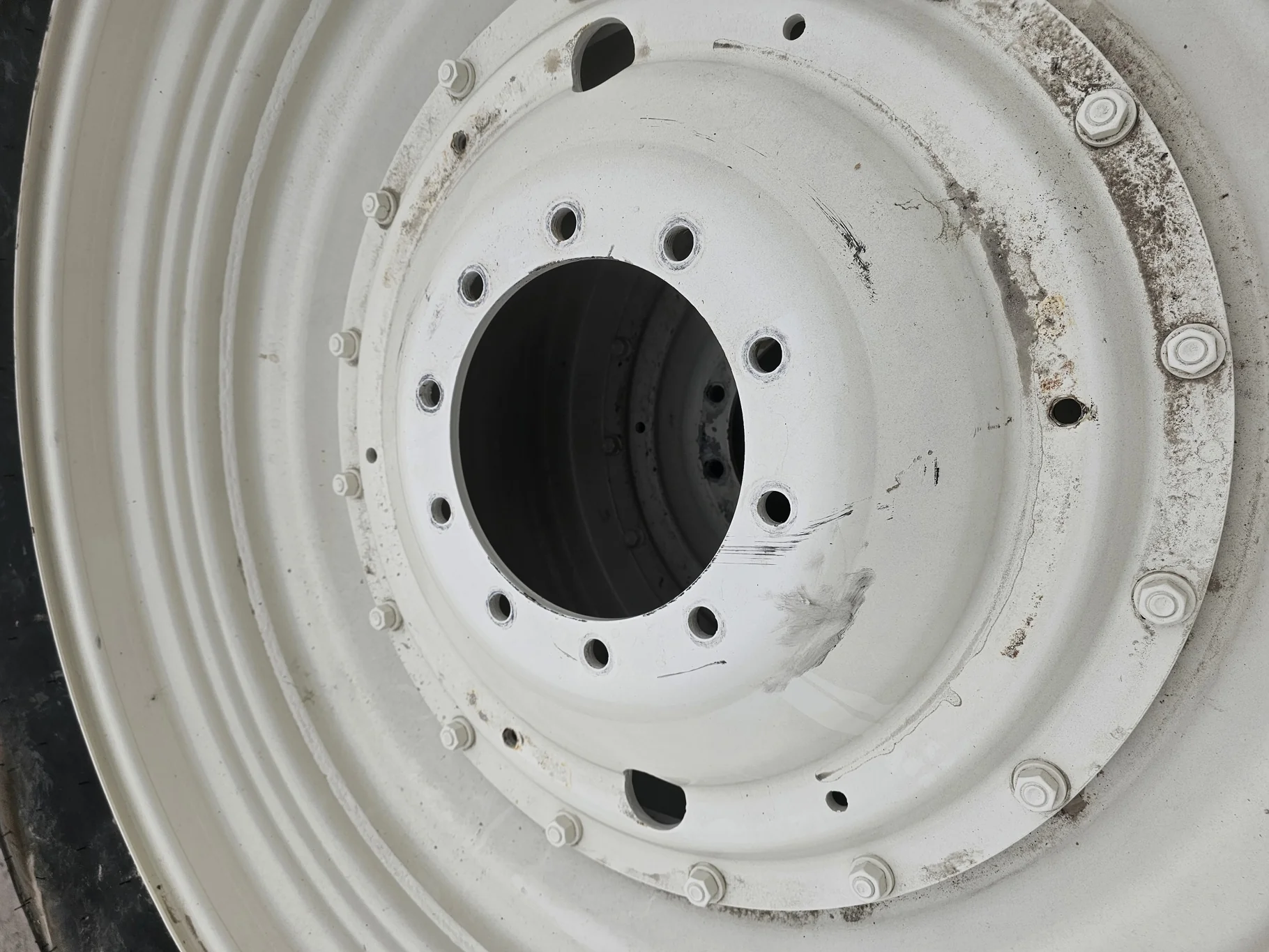 Used 90% 480/80R46 (18.4R46) Mitas AC85 158A8/158B TL on a 16 x 46 NH White 10 Bolt Stub Disc W/ 10 image 7