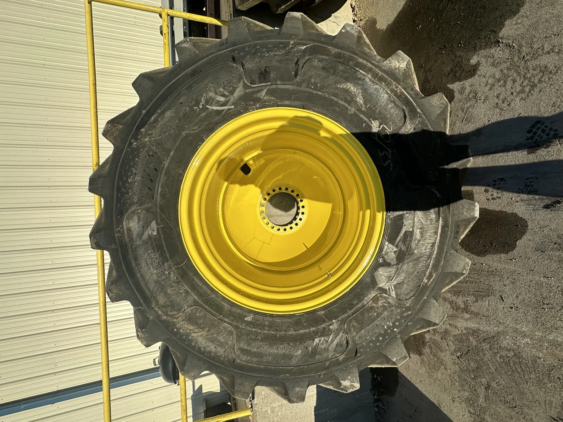 Take Off 650/85R38 Alliance Agristar 2 R-1W 173D TL on a 23 X 38 JD Yellow 20 Bolt (.938) Insi image 2