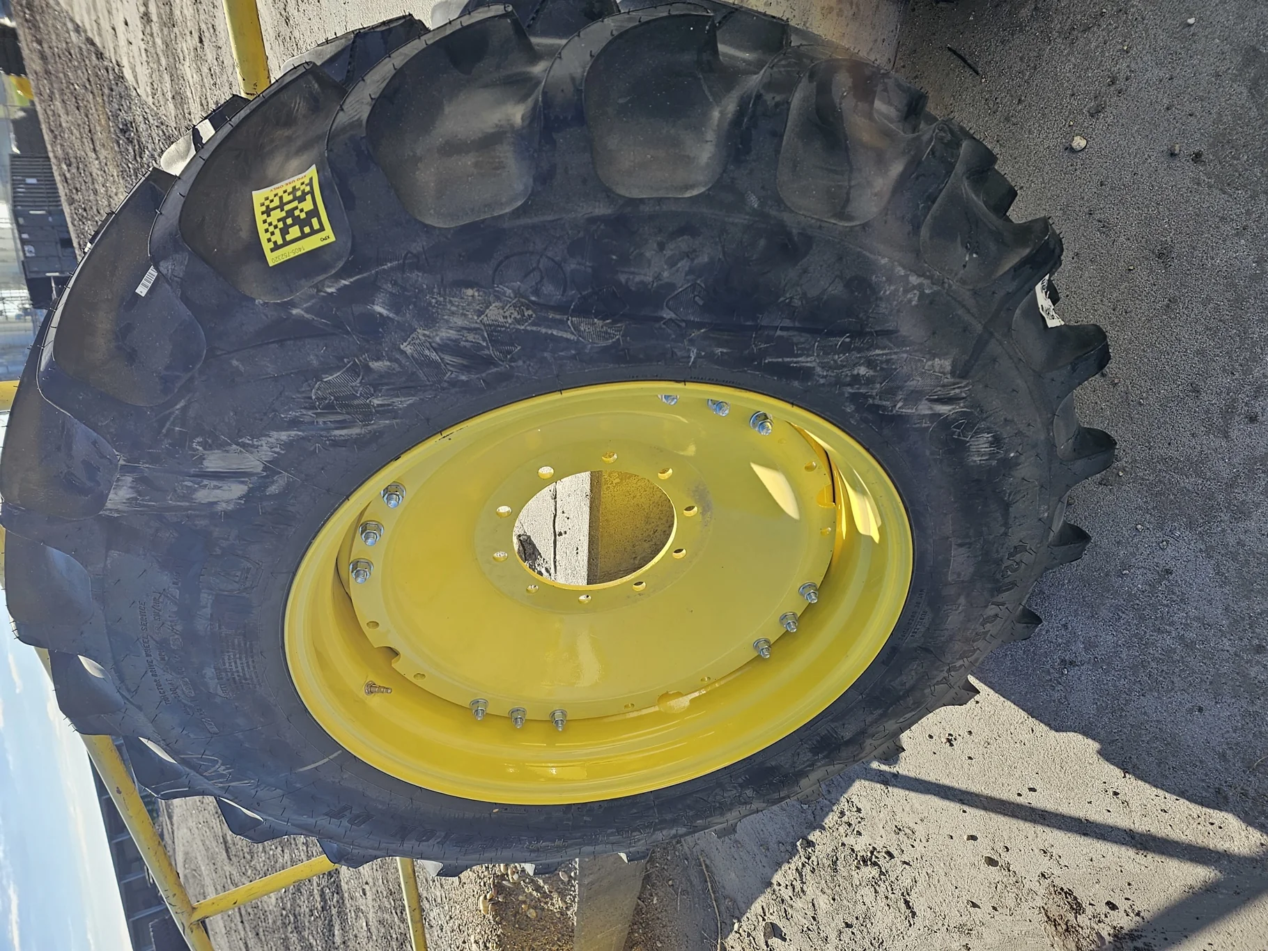 New Take-Off 420/85R34 Firestone RAT DT R-1W 147B TL on 34 X 15 JD Yellow Waffle Wheel (3 Bolt)