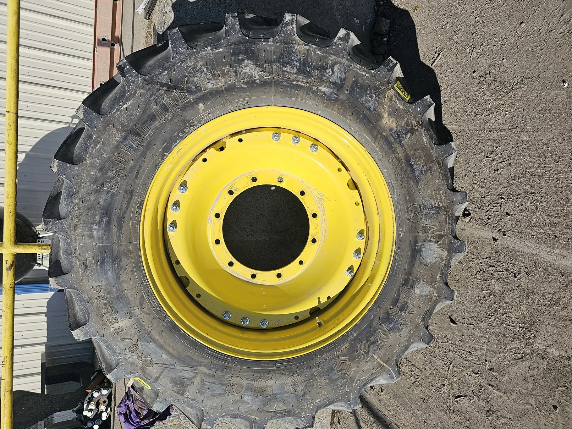 New Take-Off 420/85R34 Firestone RAT DT R-1W 147B TL on 34 X 15 JD Yellow Waffle Wheel (3 Bolt) image 2