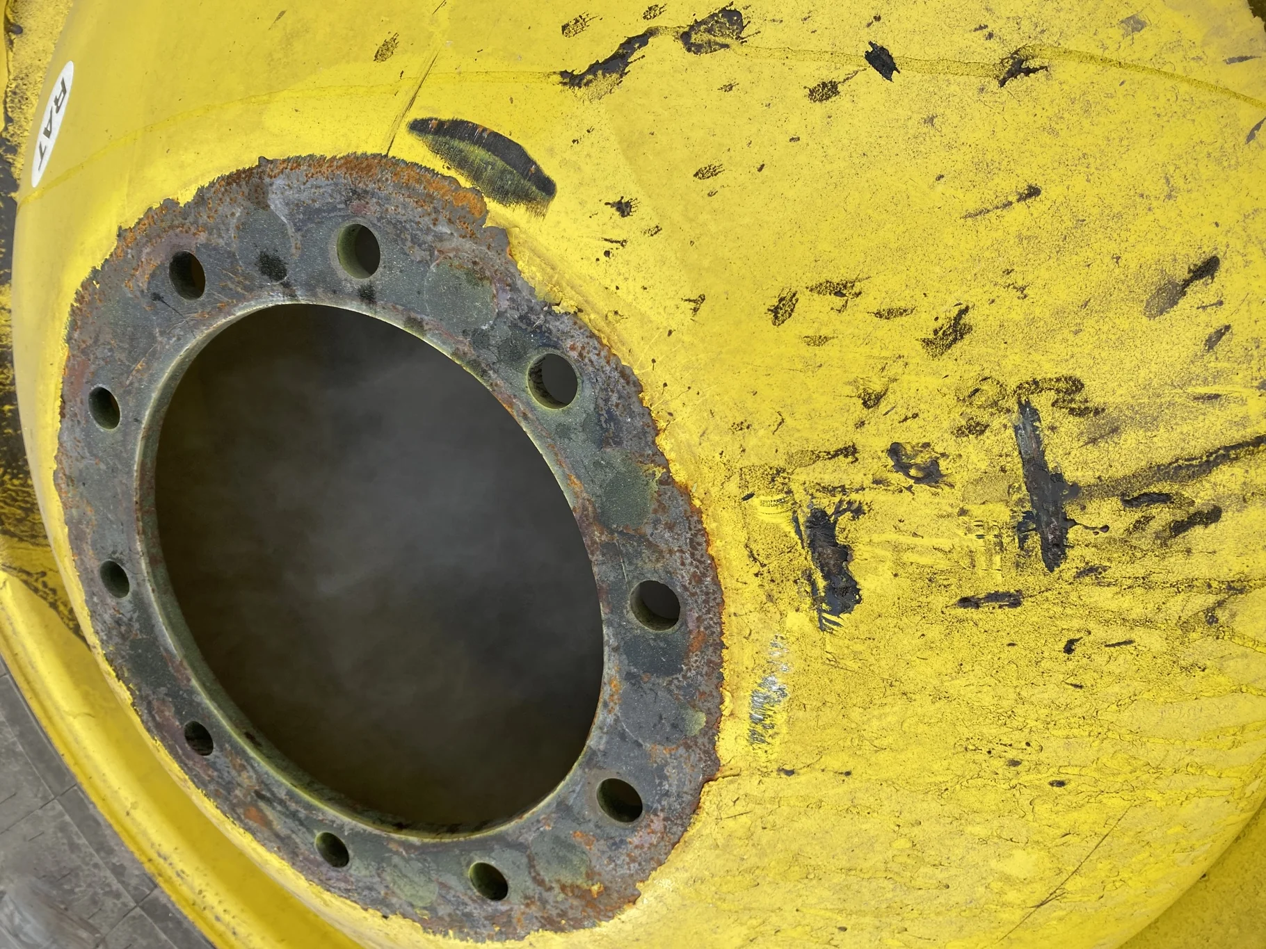 Used 75% 520/85R42 Firestone Radial All Traction R-1W 157B TL on 18 x 42 JD Yellow 10 Bolt Dolly image 12