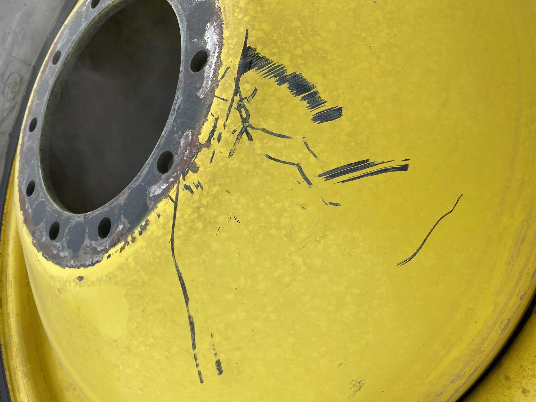 Used 75% 520/85R42 Firestone Radial All Traction R-1W 157B TL on 18 x 42 JD Yellow 10 Bolt Dolly image 15