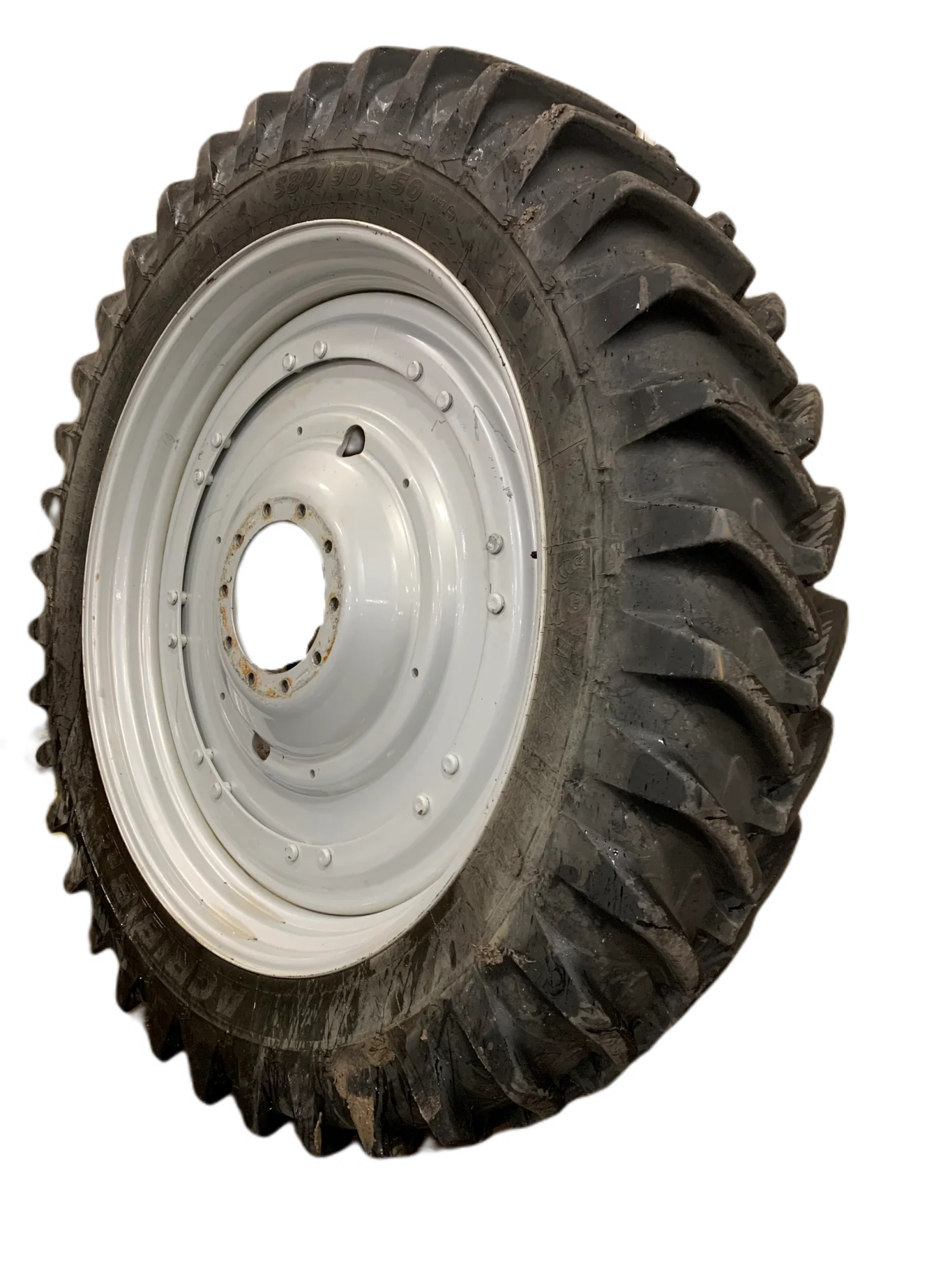 Used 80% 380/90R50 Michelin AgriBib Row Crop R-1W (151A8/151B) TL on a 12 x 50 Case Silver GKN 10 B