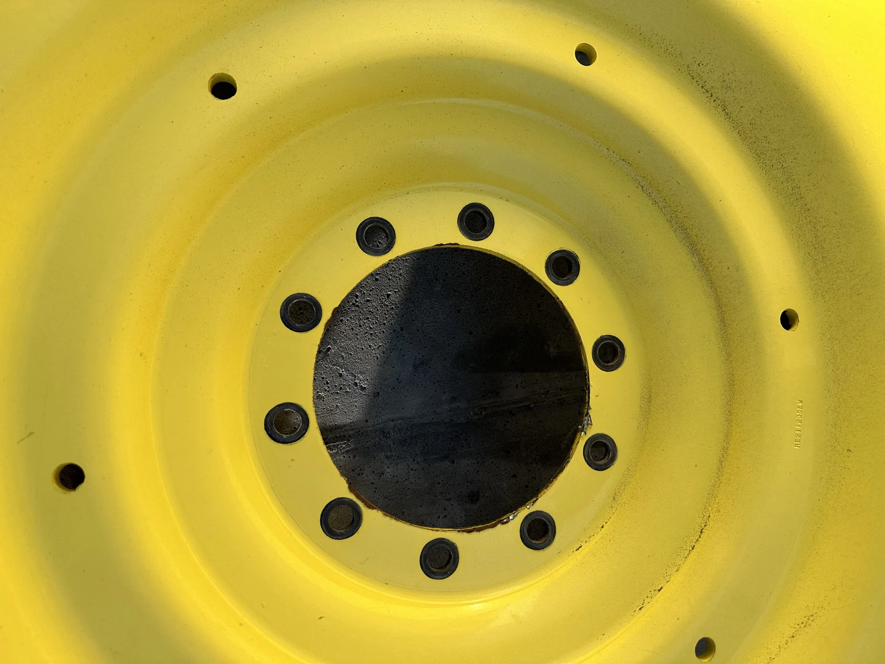 Used 65% 380/90R54 Firestone Radial 9000 R-1W (152B) TL on a 12 x 54 JD Yellow 10 Bolt (.937) image 3