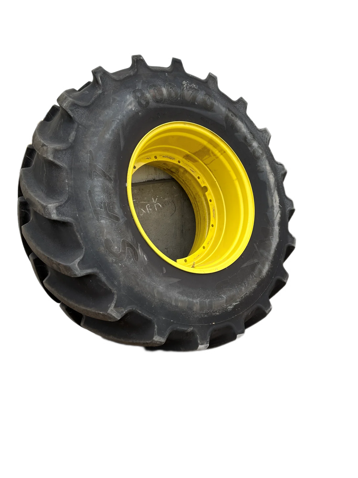 Take-Off 800/70R38 173D/176A8 Mitas SFT TL 95-100% On 27 X 38 12B 55" Stub Disc Wheel JD AG Yellow