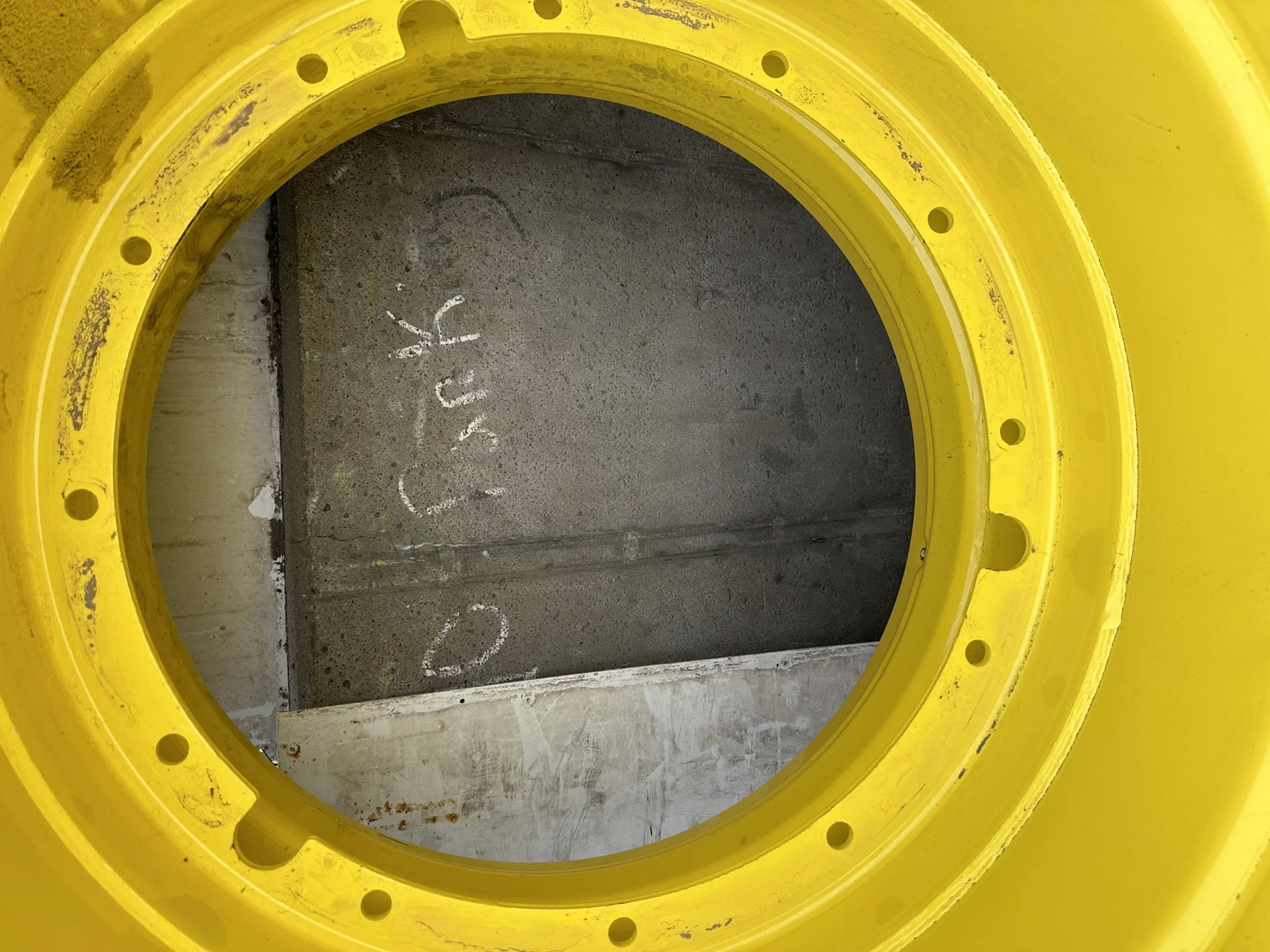 Take-Off 800/70R38 173D/176A8 Mitas SFT TL 95-100% On 27 X 38 12B 55" Stub Disc Wheel JD AG Yellow image 3