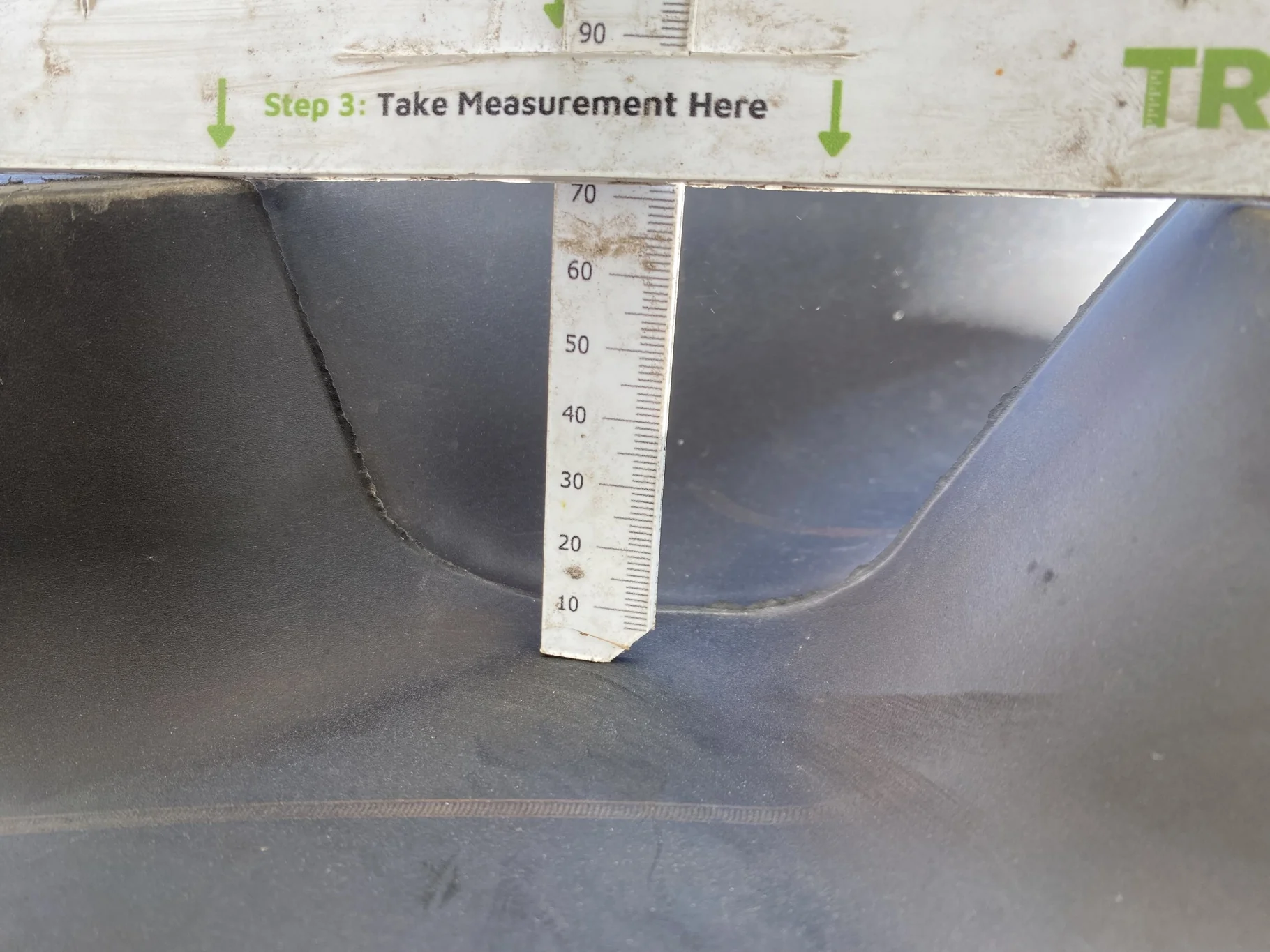 Take Off 650/65R38 Michelin MultiBib R-1W 157D TL on a 20 X 38 John Deere Yellow 12 Bolt (.937) Spra image 4