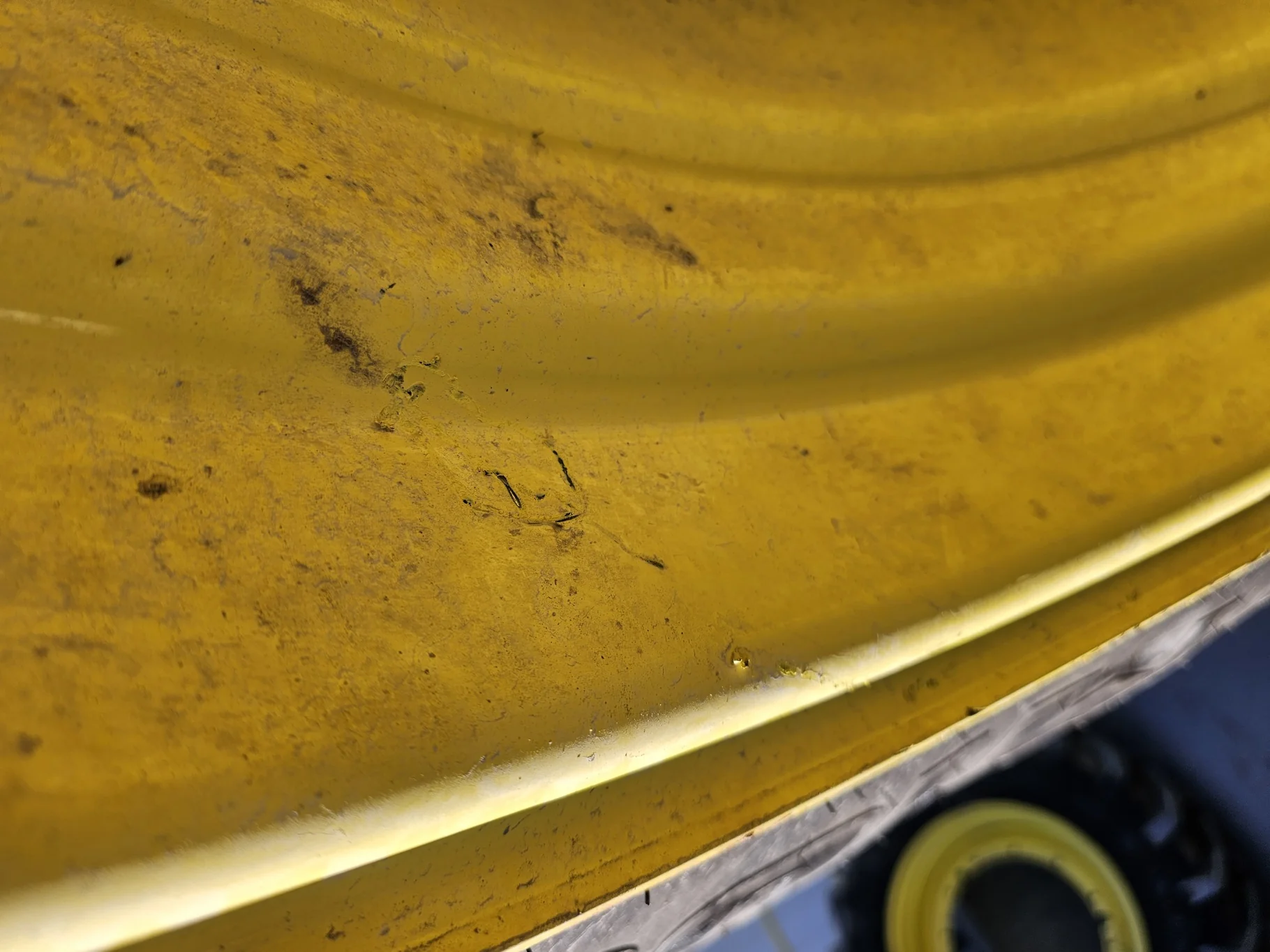 Used 85% (Set of 4) IF710/65R46 Trelleborg TM1000 High Power R-1W 183D on 25 X 46 JD 12 Bolt Sprayer image 4