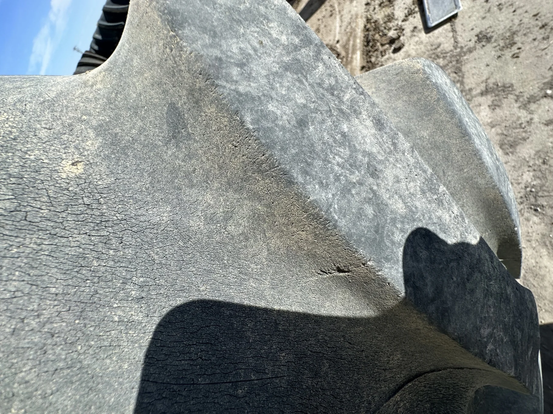 Used 420/85R28 139B Firestone RAT FWD TL R-1 on a 12 X 28 John Deere Yellow Waffle Wheel image 4