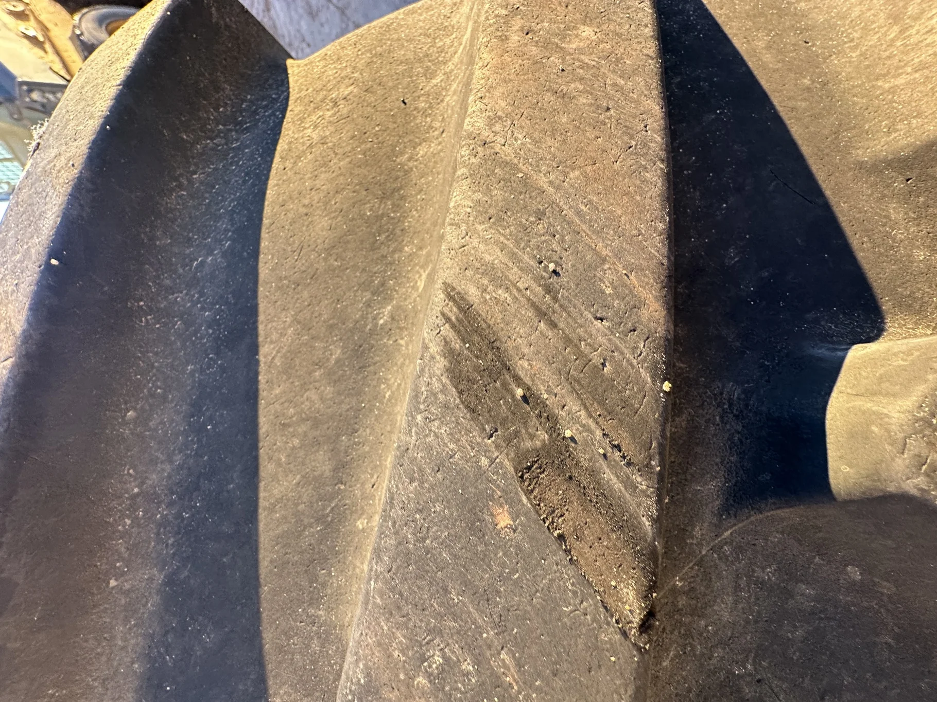 Used 80% VF750/65R26 CFO+ Michelin CerexBib 2 R-1W 180A8 TL on a 25 x 26 JD Yellow 8 Bolt (.90 image 9