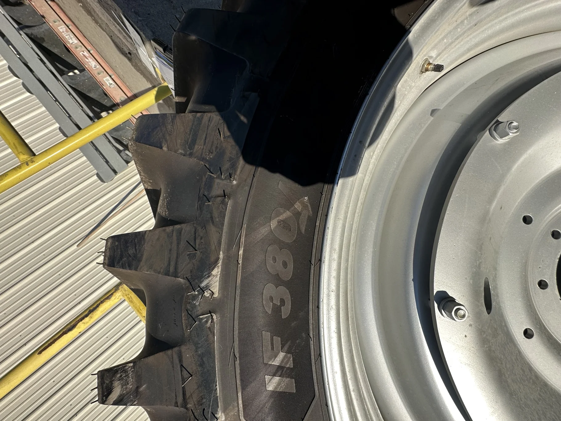 TAKE OFF IF380/90R46 Michelin AgriBib Row Crop (165B) TL on a 12 X 46 Case Silver 8 Bolt Wheel With image 8