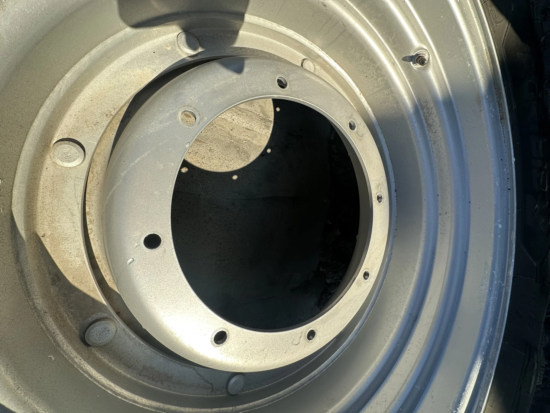 Used 98% 380/85R30 (14.9R30) Michelin AgriBib 2 R-1W (140A8/140B) TL on a 12 x 30 Case Silver Waffl image 3