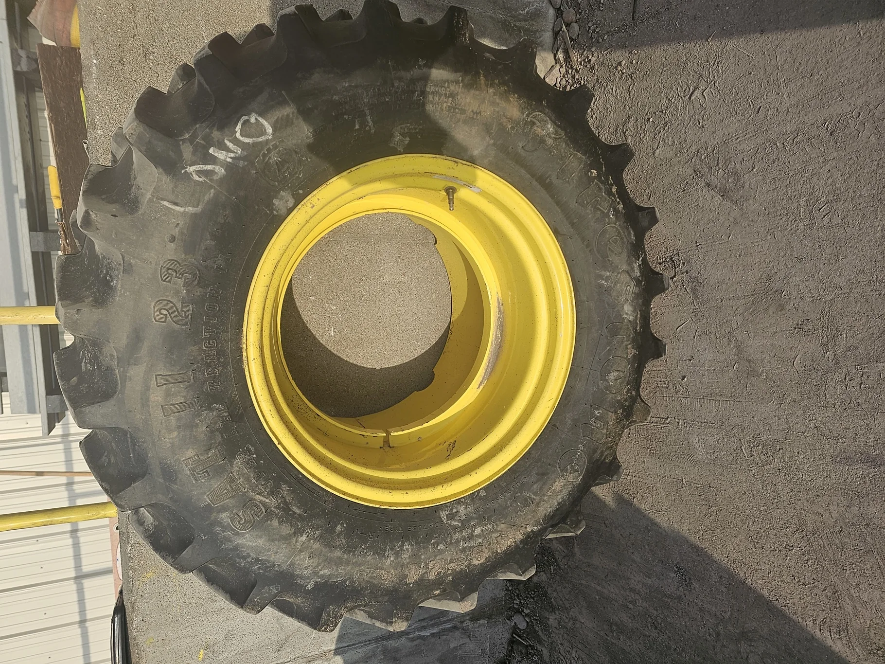 USED 90% 14.9-24 Firestone Super All Traction II 8 Ply on 12 X 24 JD Yellow Swather Duals   (S image 2