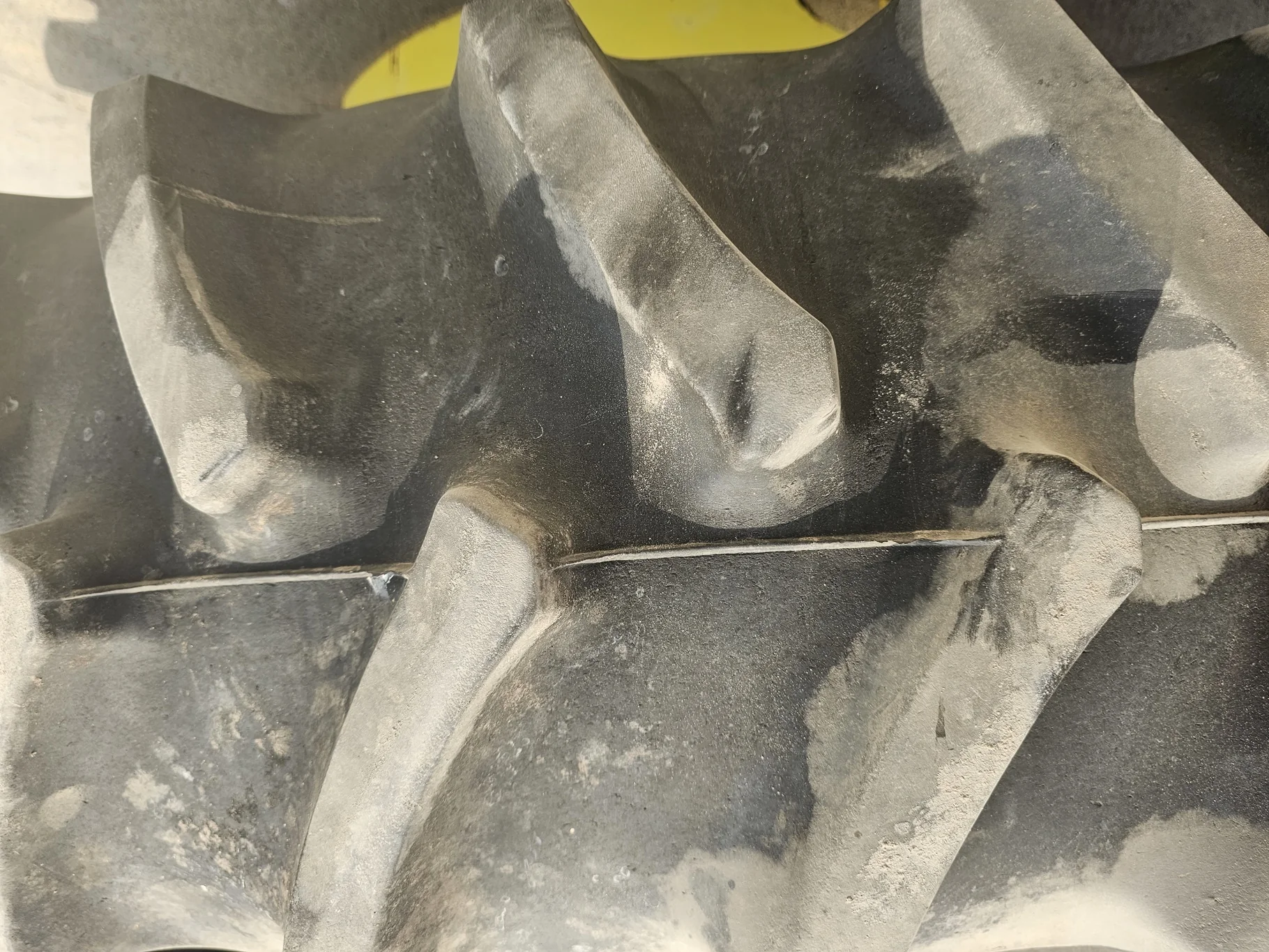 USED 90% 14.9-24 Firestone Super All Traction II 8 Ply on 12 X 24 JD Yellow Swather Duals   (S image 3