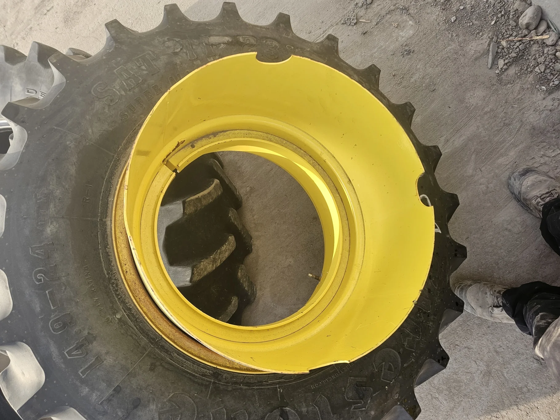 USED 90% 14.9-24 Firestone Super All Traction II 8 Ply on 12 X 24 JD Yellow Swather Duals   (S image 6