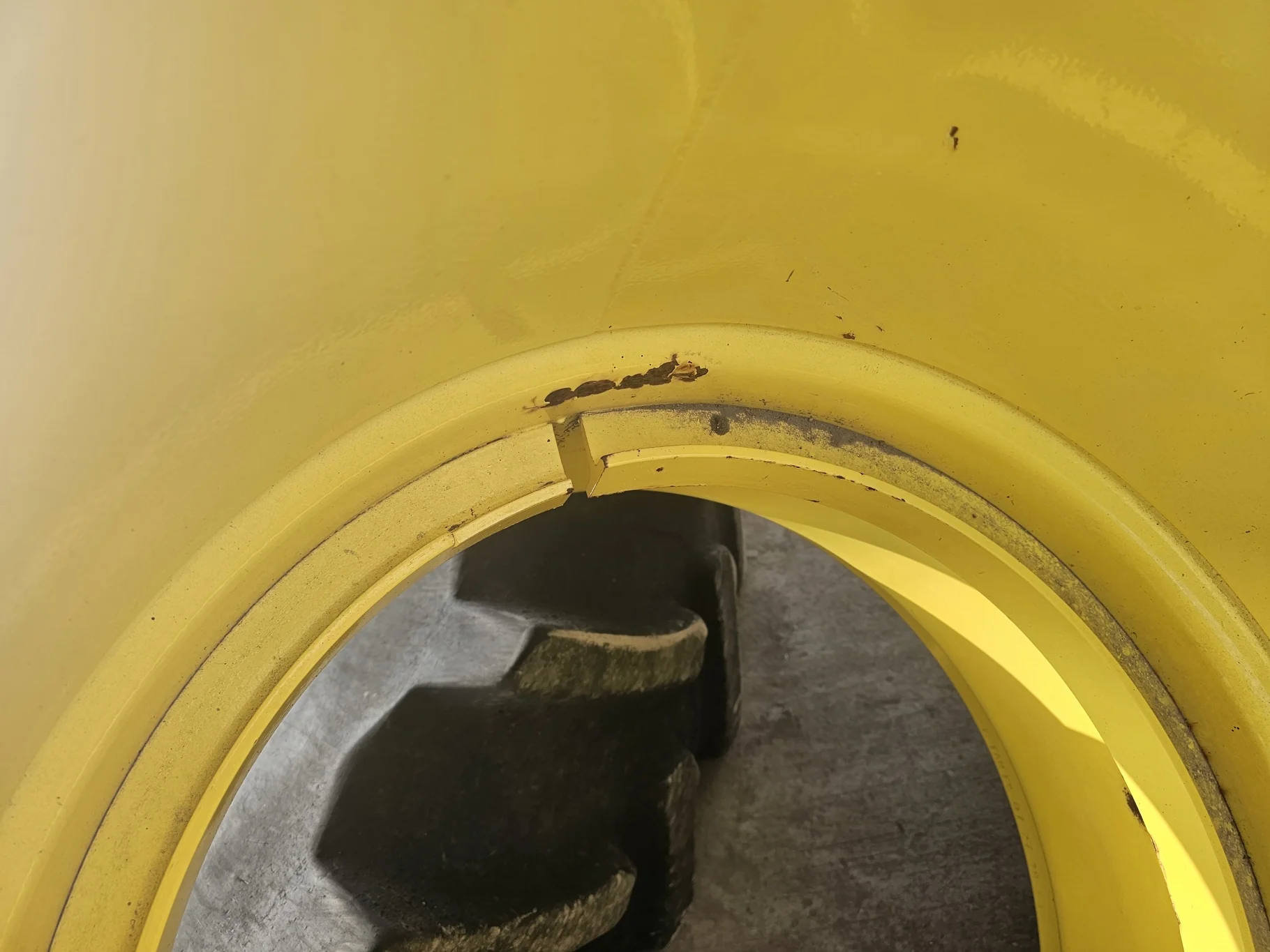 USED 90% 14.9-24 Firestone Super All Traction II 8 Ply on 12 X 24 JD Yellow Swather Duals   (S image 7