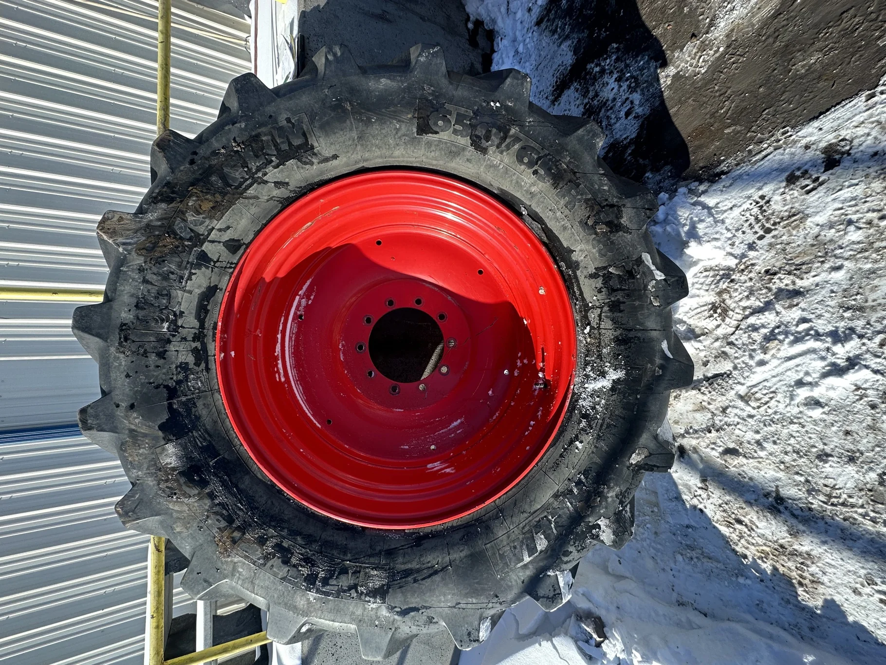 Used 52% 650/65R38 Michelin MultiBib R1-W (157D) TL On A 20 x 38 Fendt Red 10 Dual Wheel  (Stubble, image 2