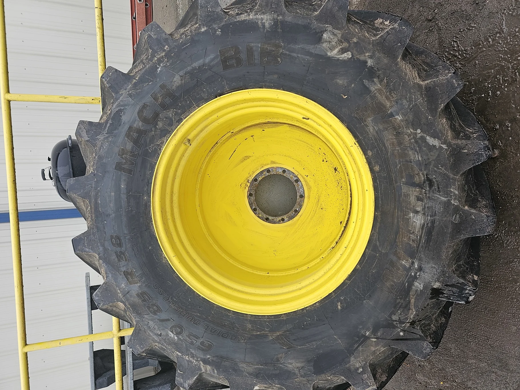 Used 95% 650/85R38 MIchelin Mach X Bib  173B R-1W TL on a 23 x 38 JD 10 Bolt Inside DD Wheel - image 2