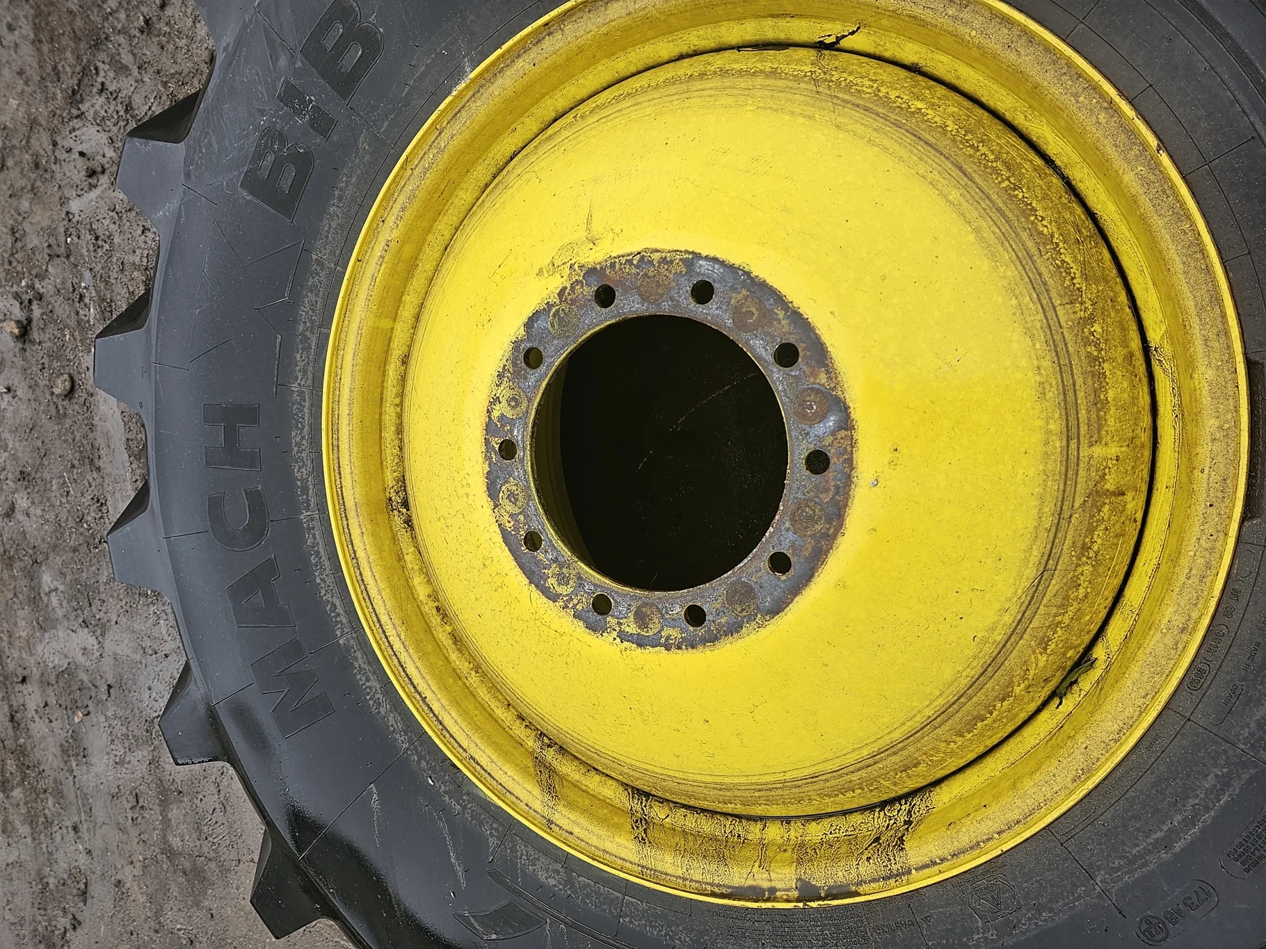 Used 95% 650/85R38 MIchelin Mach X Bib  173B R-1W TL on a 23 x 38 JD 10 Bolt Inside DD Wheel - image 8