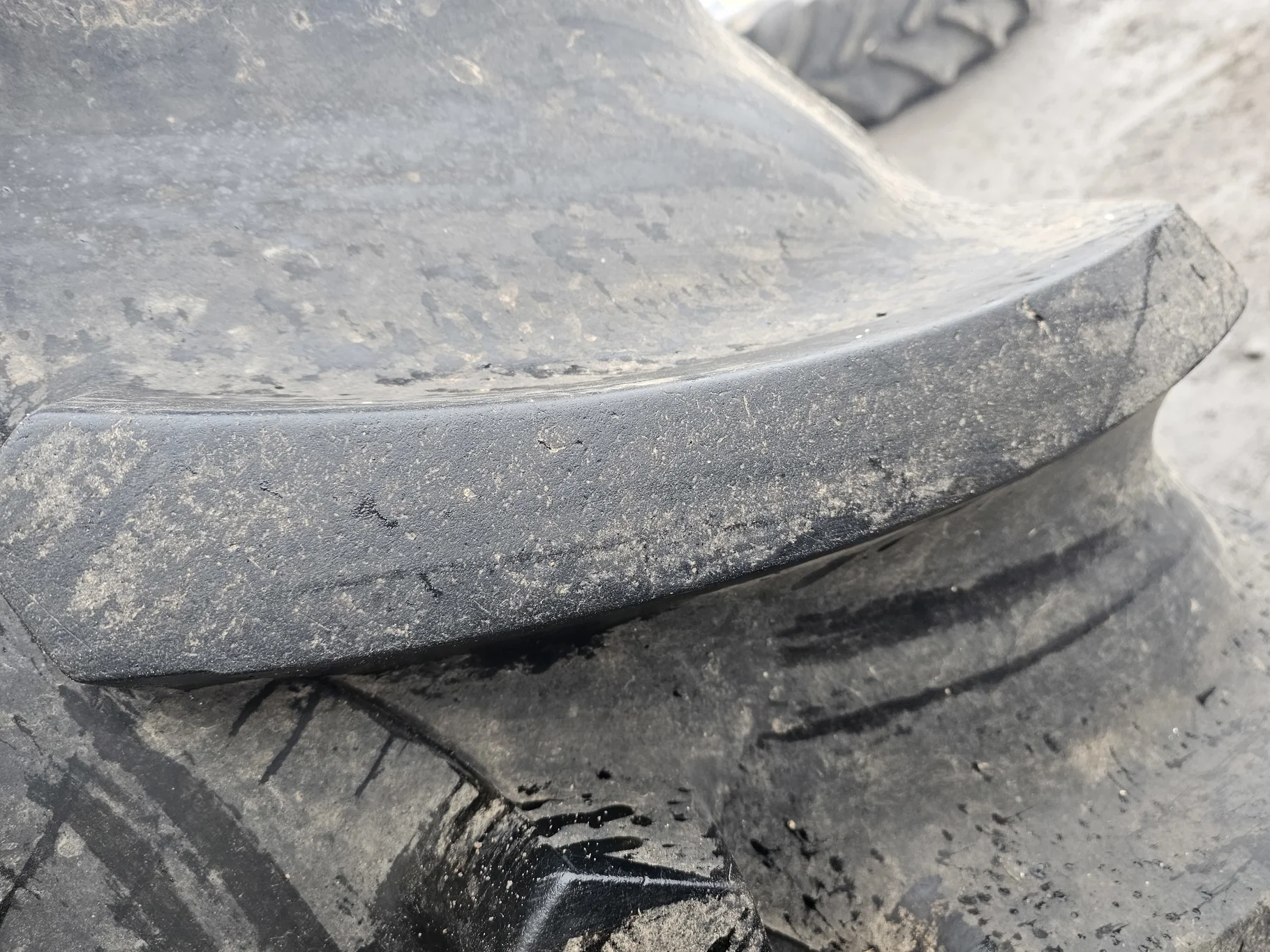 Used 90% 650/85R38Goodyear Optitrac (173A8/B) R-1W on 23 x 38 John Deere Yellow DD Wheel (10-1 image 5