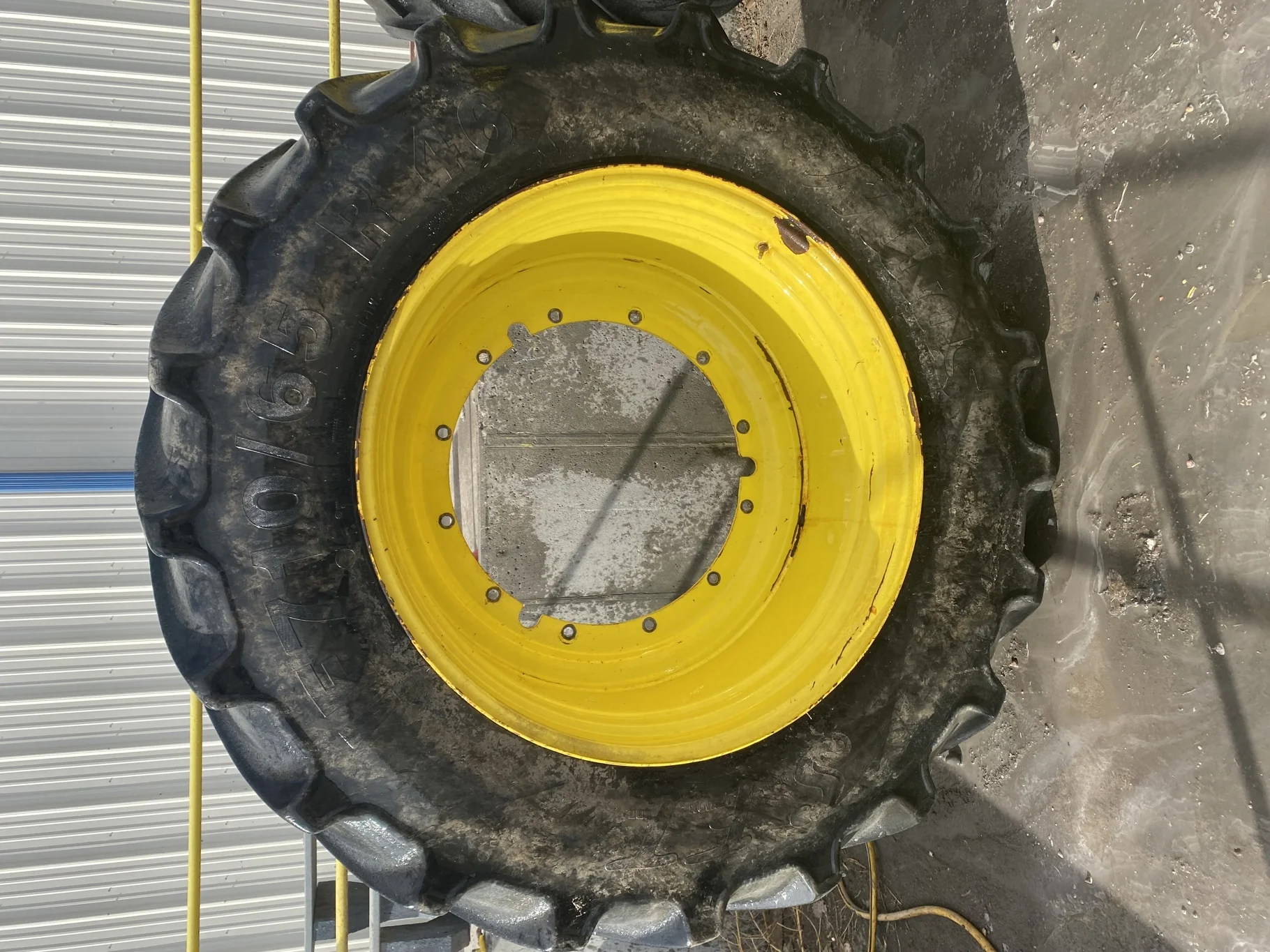 USED 65% IF10/65R46 Mitas SFT (183D) R-1W TL 25 x 46 John Deere Yellow 12 Bolt (.906) Sprayer Stub