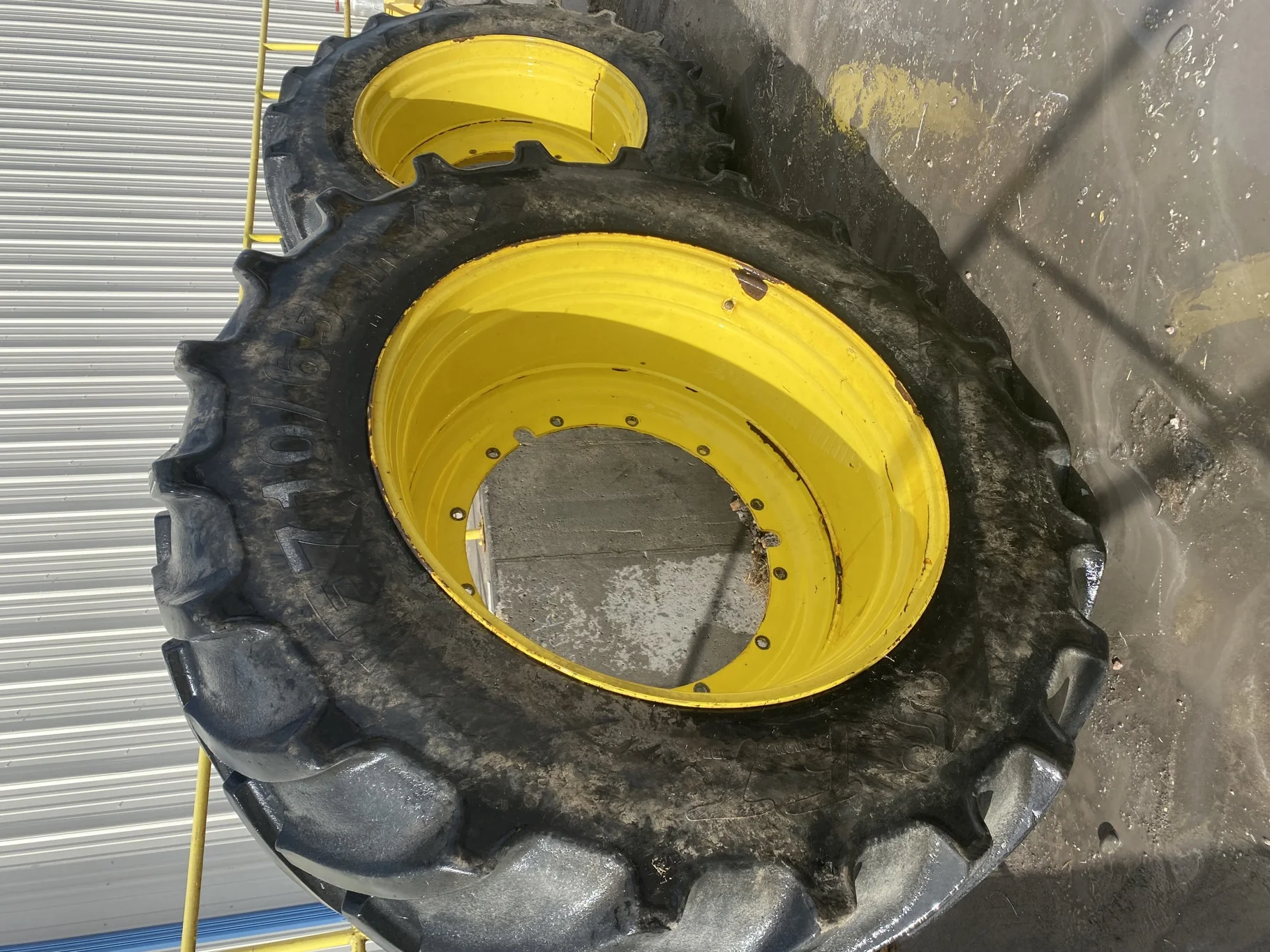 USED 65% IF10/65R46 Mitas SFT (183D) R-1W TL 25 x 46 John Deere Yellow 12 Bolt (.906) Sprayer Stub image 2