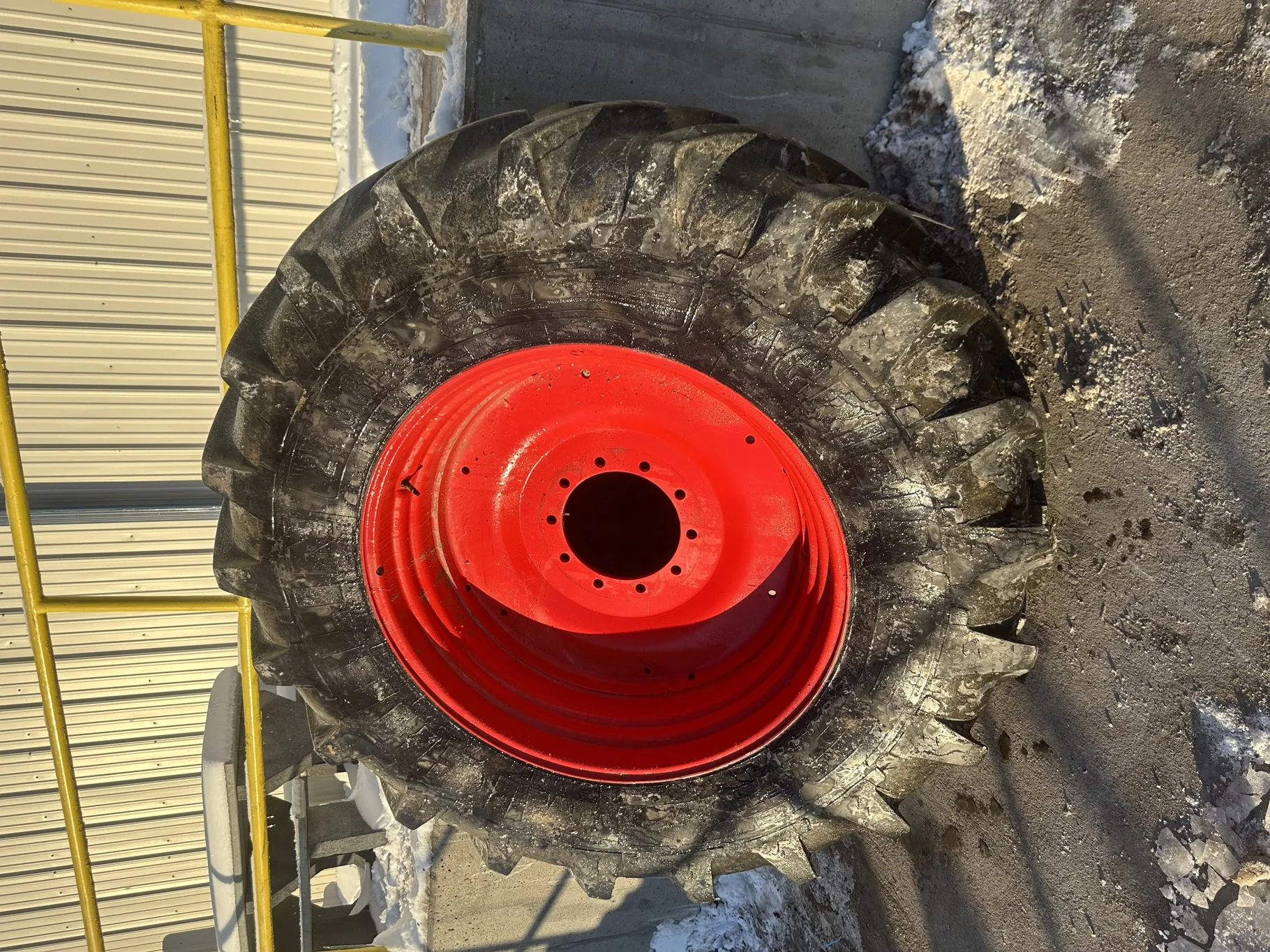 Used 85% 20.8R38 Michelin AgriBib R-1W 159A8/156B TL on a 18 x 38 Fendt Red 10 Bolt (.937) Dual Whee