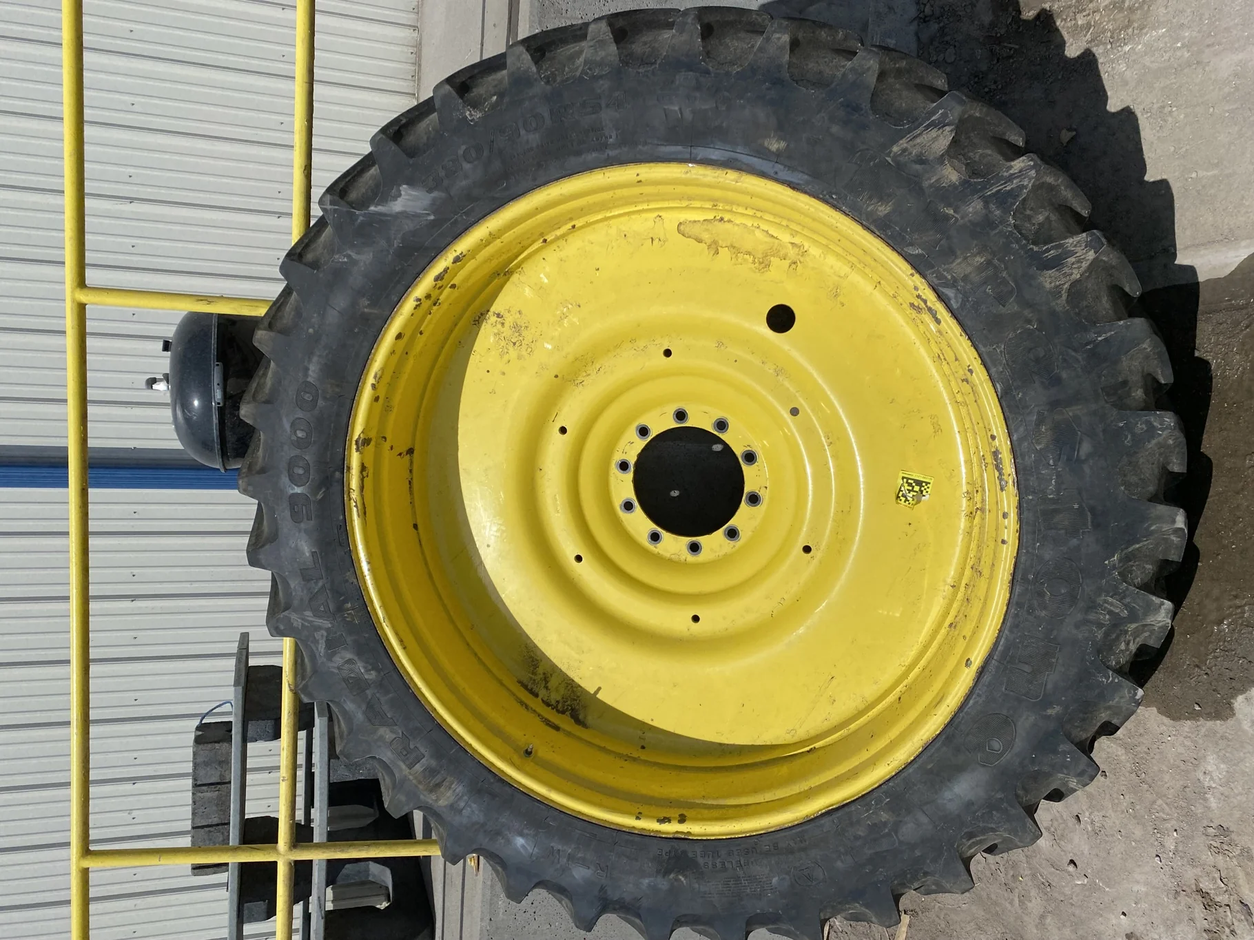 Used 98% 380/90R54 Firestone Radial 9000 R-1W (152B) TL on a 12 x 54 JD Yellow 10 Bolt (.937) image 2