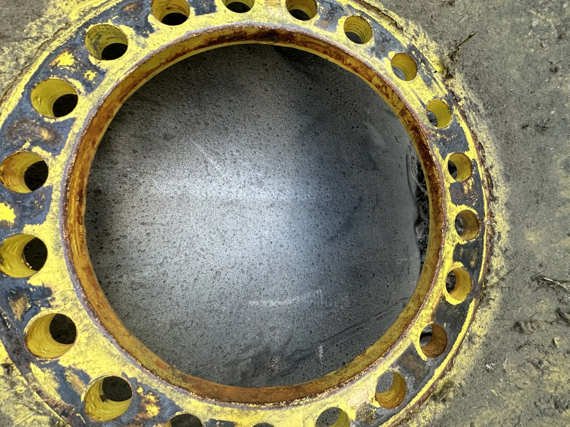 Used 90% 520/85R42 Firestone Radial All Traction 23 R-1 157B TL on 18 x 42 JD 20 Bolt Inside Dolly image 3