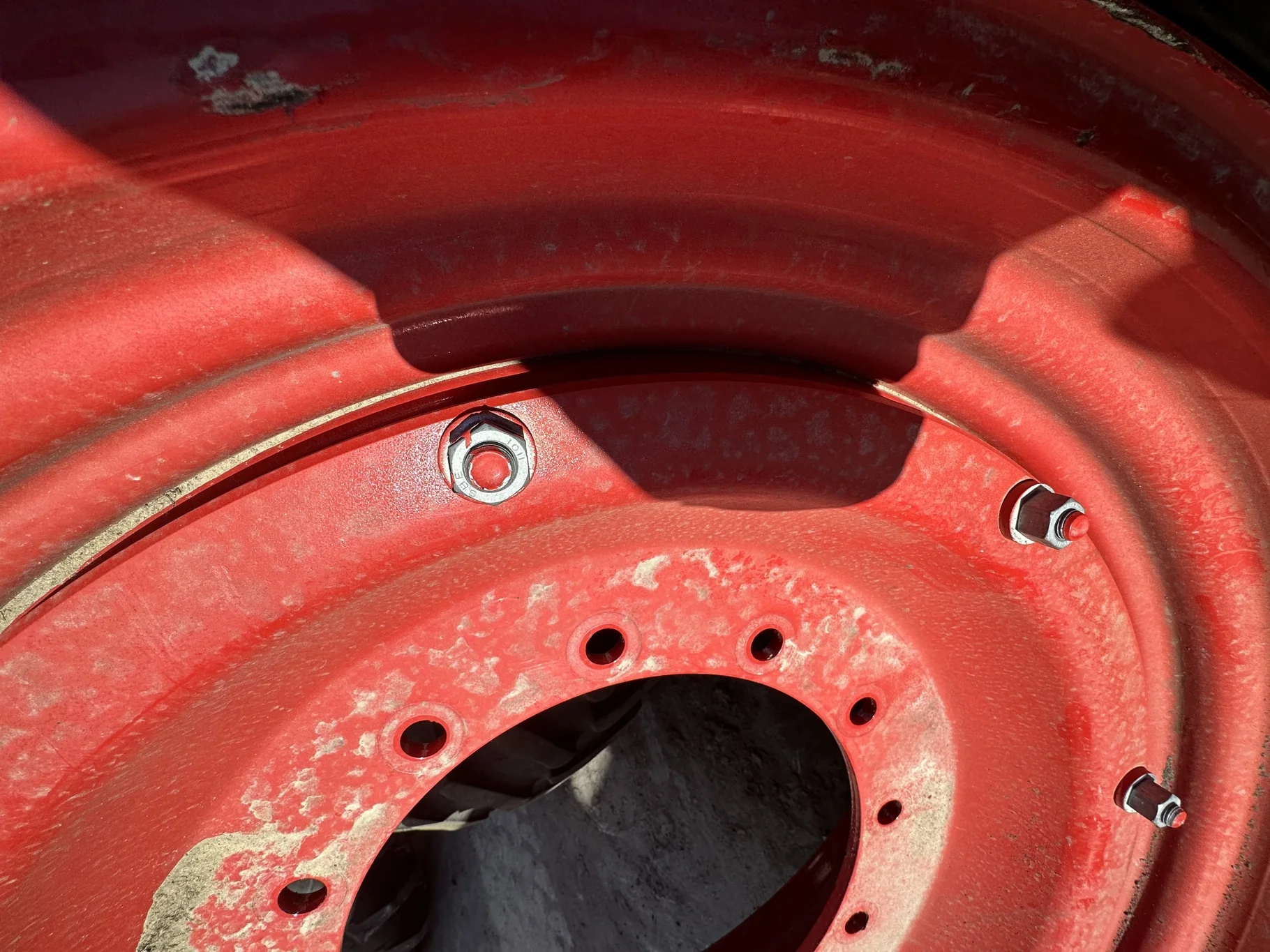 Take Off 420/85R34 (16.9R34) Michelin AgriBib 2 R-1W 147A8/147B TL on a 14 X 34 Fendt 12 Bolt Waffle image 14