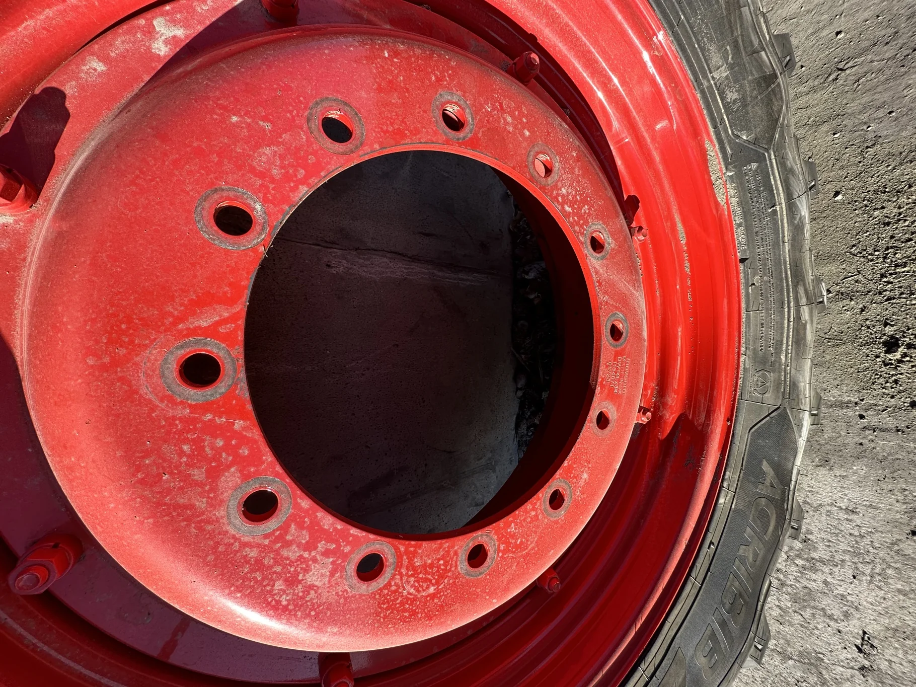 Take Off 420/85R34 (16.9R34) Michelin AgriBib 2 R-1W 147A8/147B TL on a 14 X 34 Fendt 12 Bolt Waffle image 3