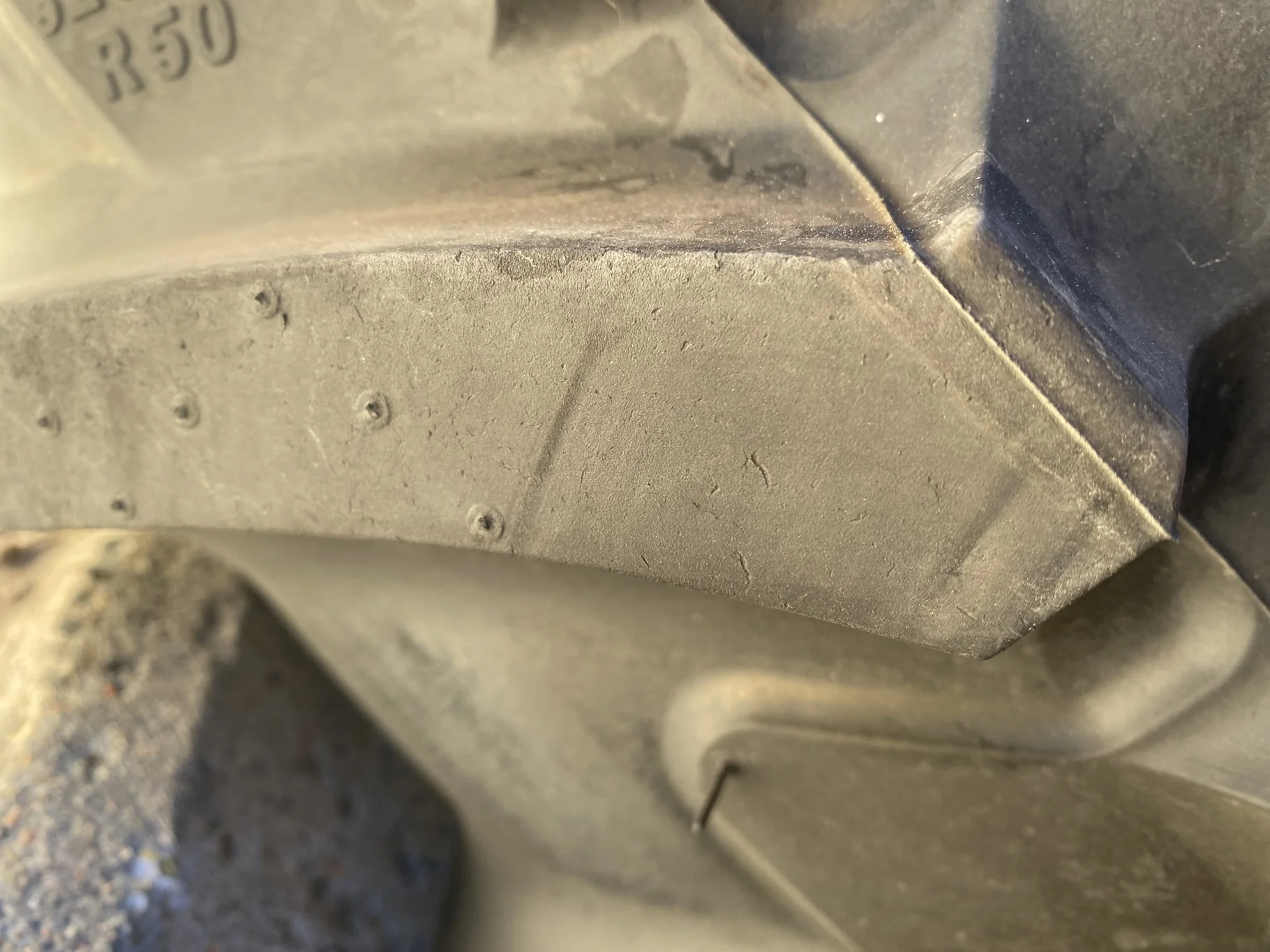 Take Off  IF 320/90R50 Michelin AgriBib Row Crop R-1W 158A8 TL on a 10 X 50 NH White 16 Bolt image 7