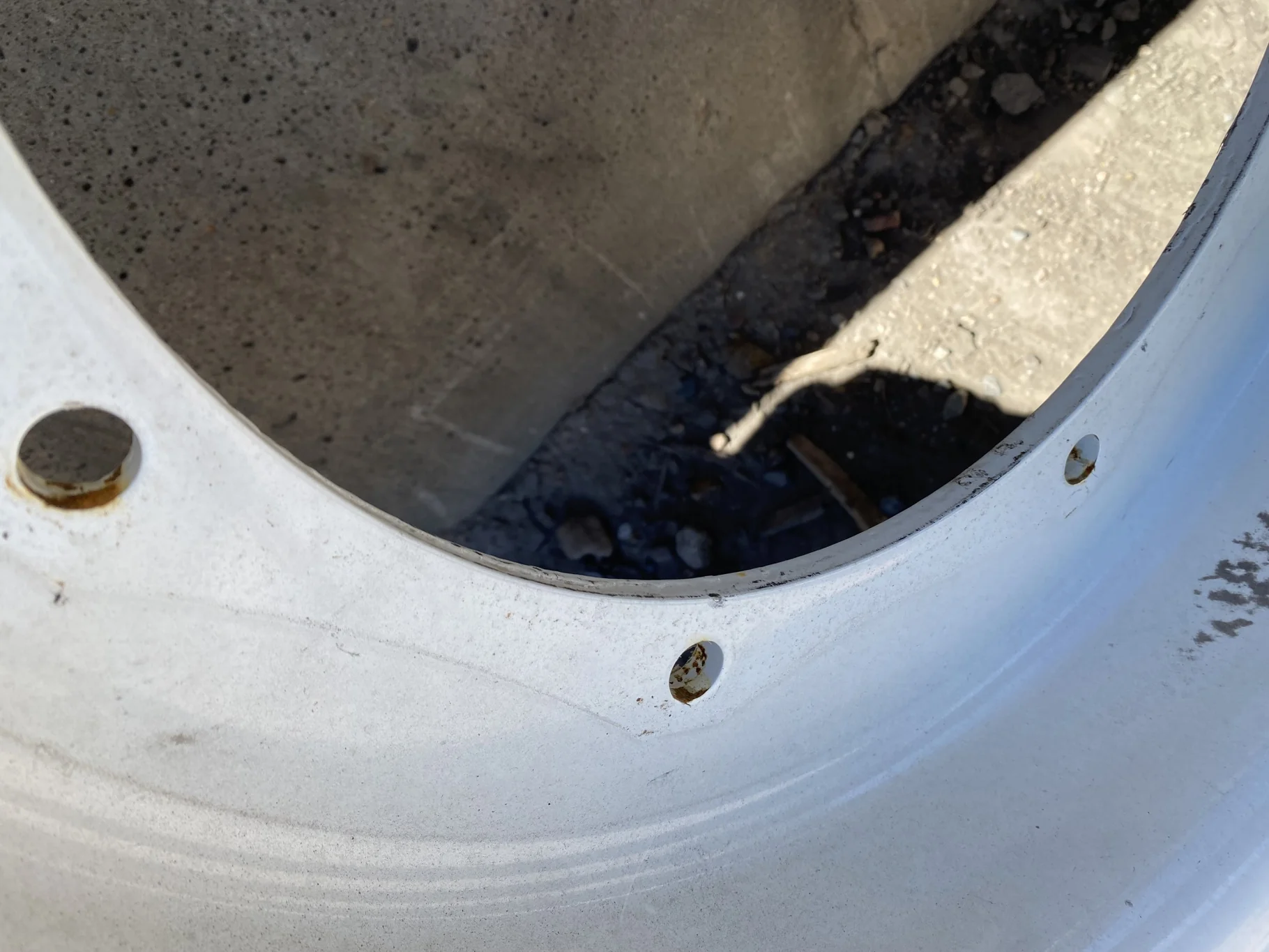 Take Off 320/85R34 (12.4R34) Michelin AgriBib 2 R-1W 133A8/133B TL on a 10 X 34 NH White 12 bolt wh image 6