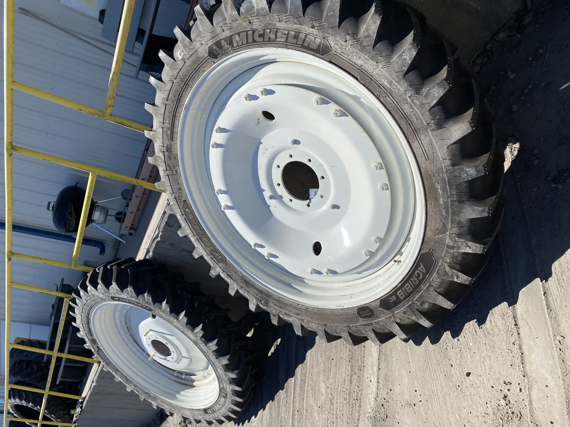 Take Off IF  320/90R50 Michelin AgriBib Row Crop R-1W 153A8  TL on a 10 X 50 NH white 16 bolt wheel image 2