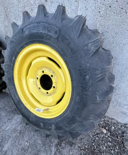 Take Off 8-16 Titan Hi Traction Lug R-1 C(6Ply) TL on a 6 X 16 JD Yellow 6 (.594) Bolt w/90° C image 5