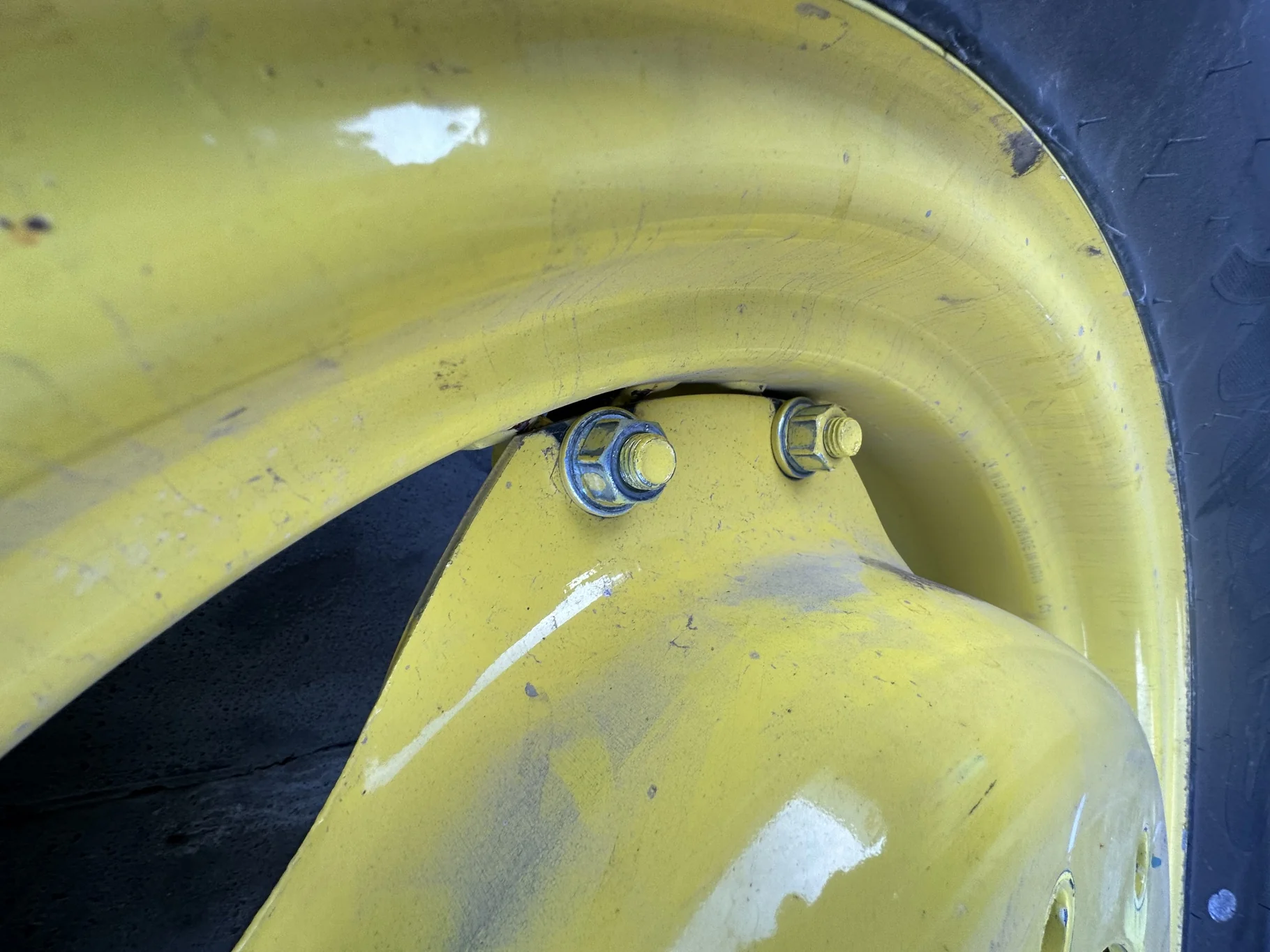 TAKE-OFF 380/85R24 (14.9R24) MITAS AC85 131A8/131B TL ON 12 X 24 JD YELLOW 2 BOLT GKN WHEEL image 8