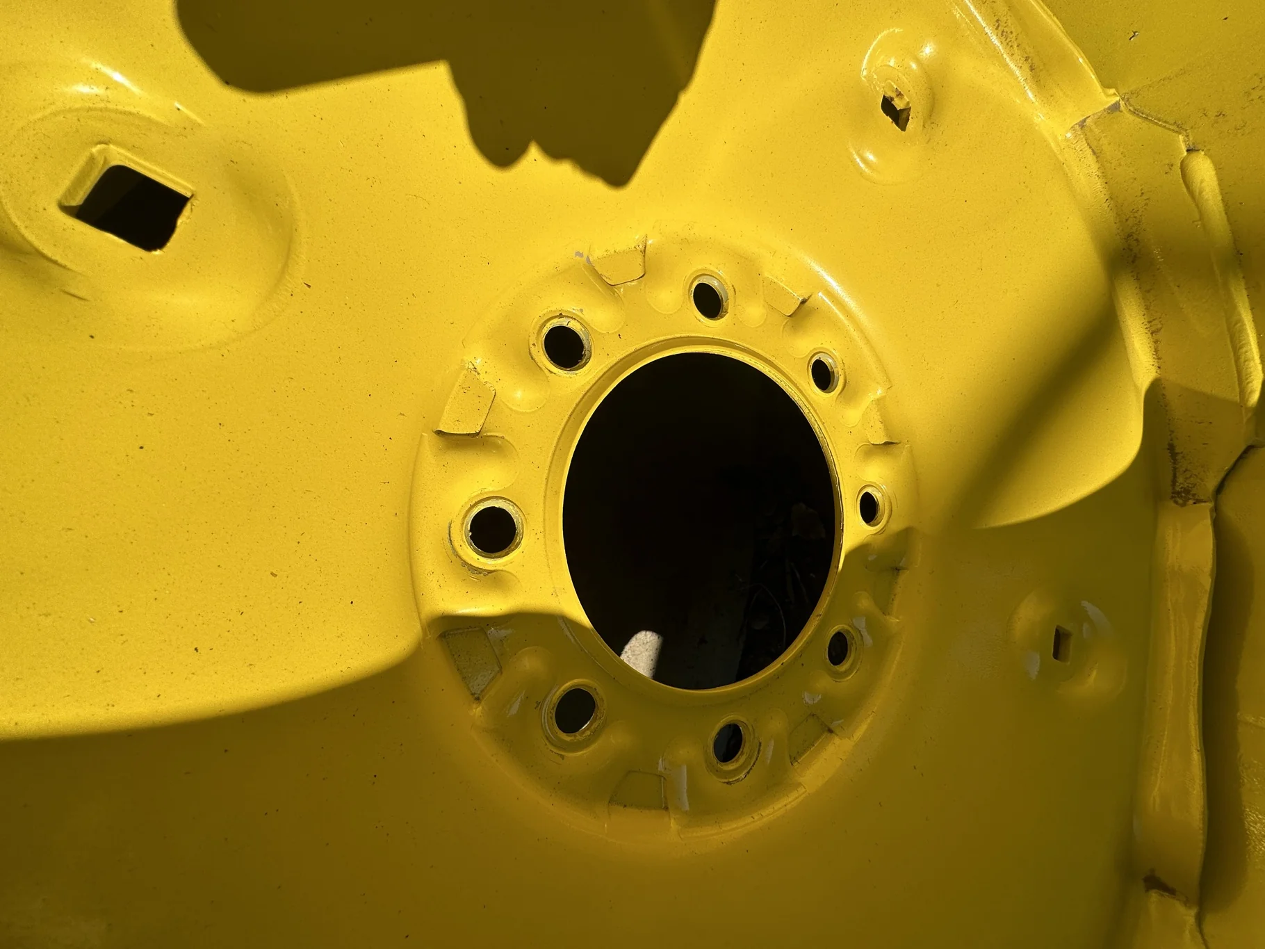 TAKE OFF 440/80 R24 Galaxy Super Industrial Lug R-4 C(6Ply) TL on a 15 X 24 JD Yellow 8 Bolt ( image 3