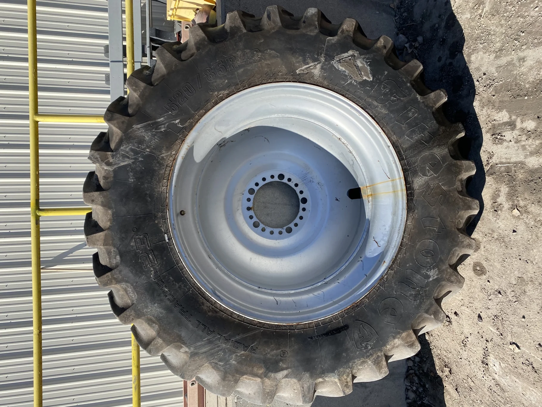 Used 85% 520/85R42 Firestone Radial All Traction 23 R-1 157B TL on 18 x 42 Case IH Silver 20 Bolt D