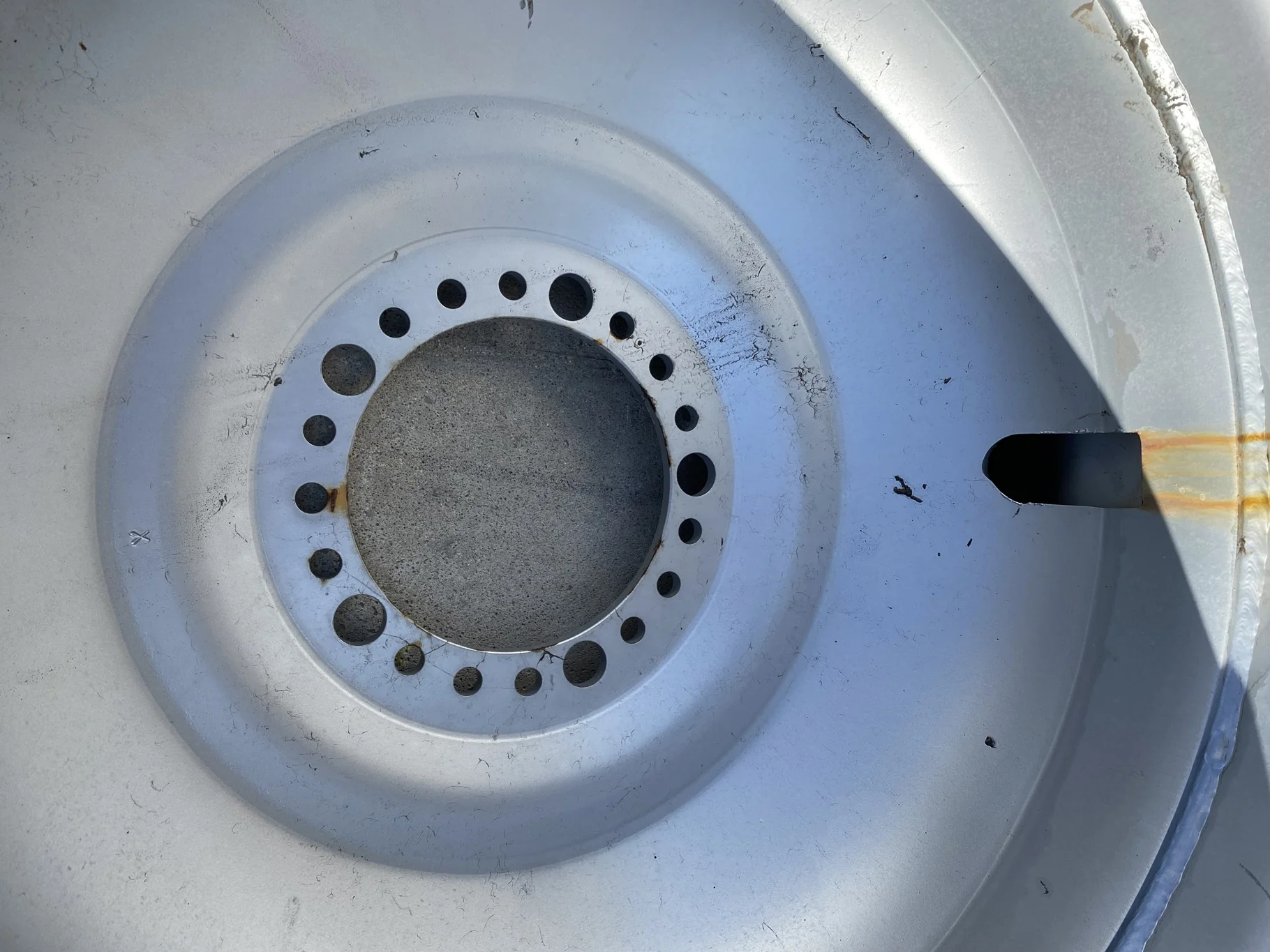 Used 85% 520/85R42 Firestone Radial All Traction 23 R-1 157B TL on 18 x 42 Case IH Silver 20 Bolt D image 8