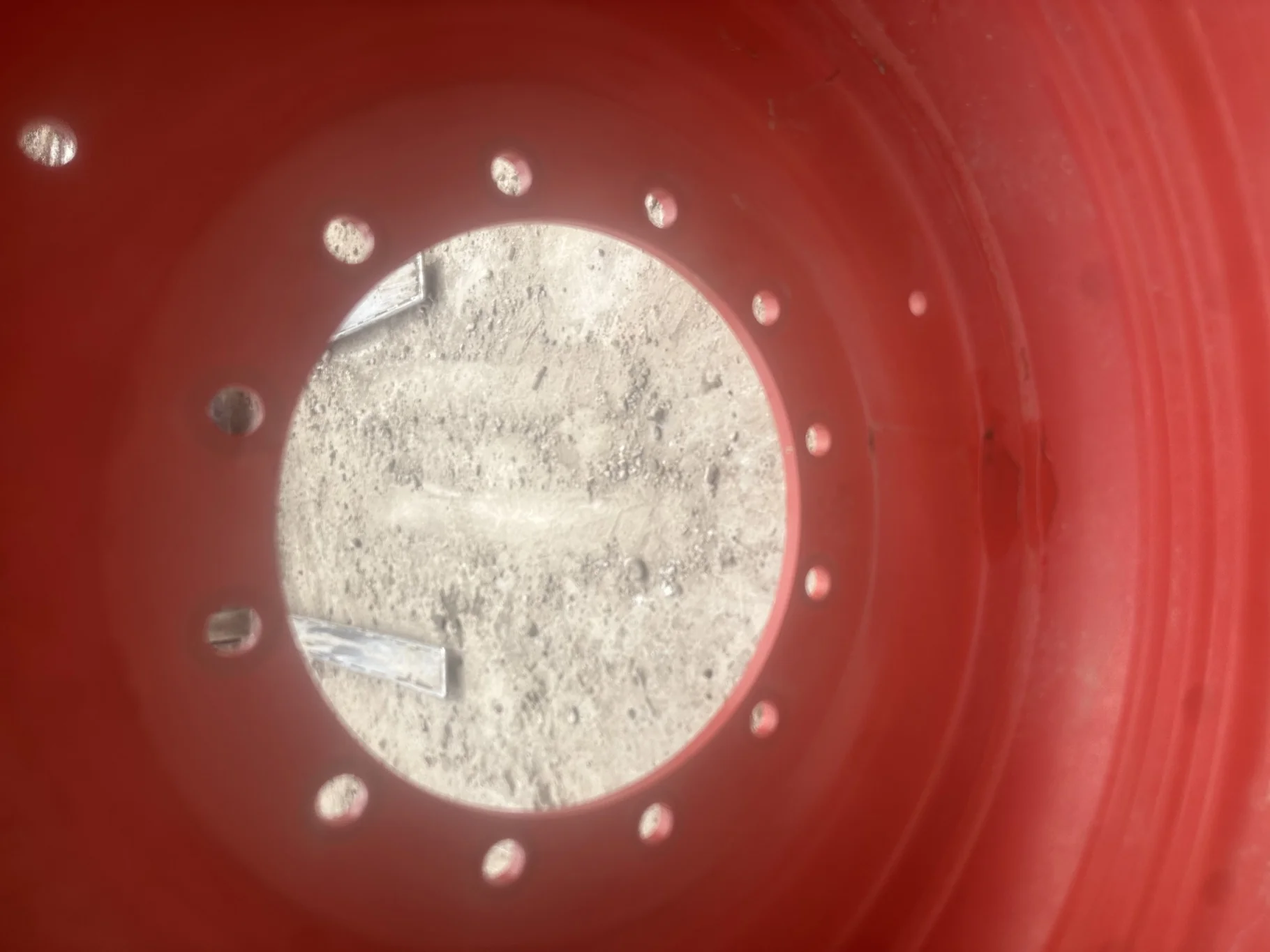 USED 90% 600/65R34 Trelleborg TM800 High Speed R-1W (157D) TL on a 18 X 34 Fendt Red Waffle Wheel image 3