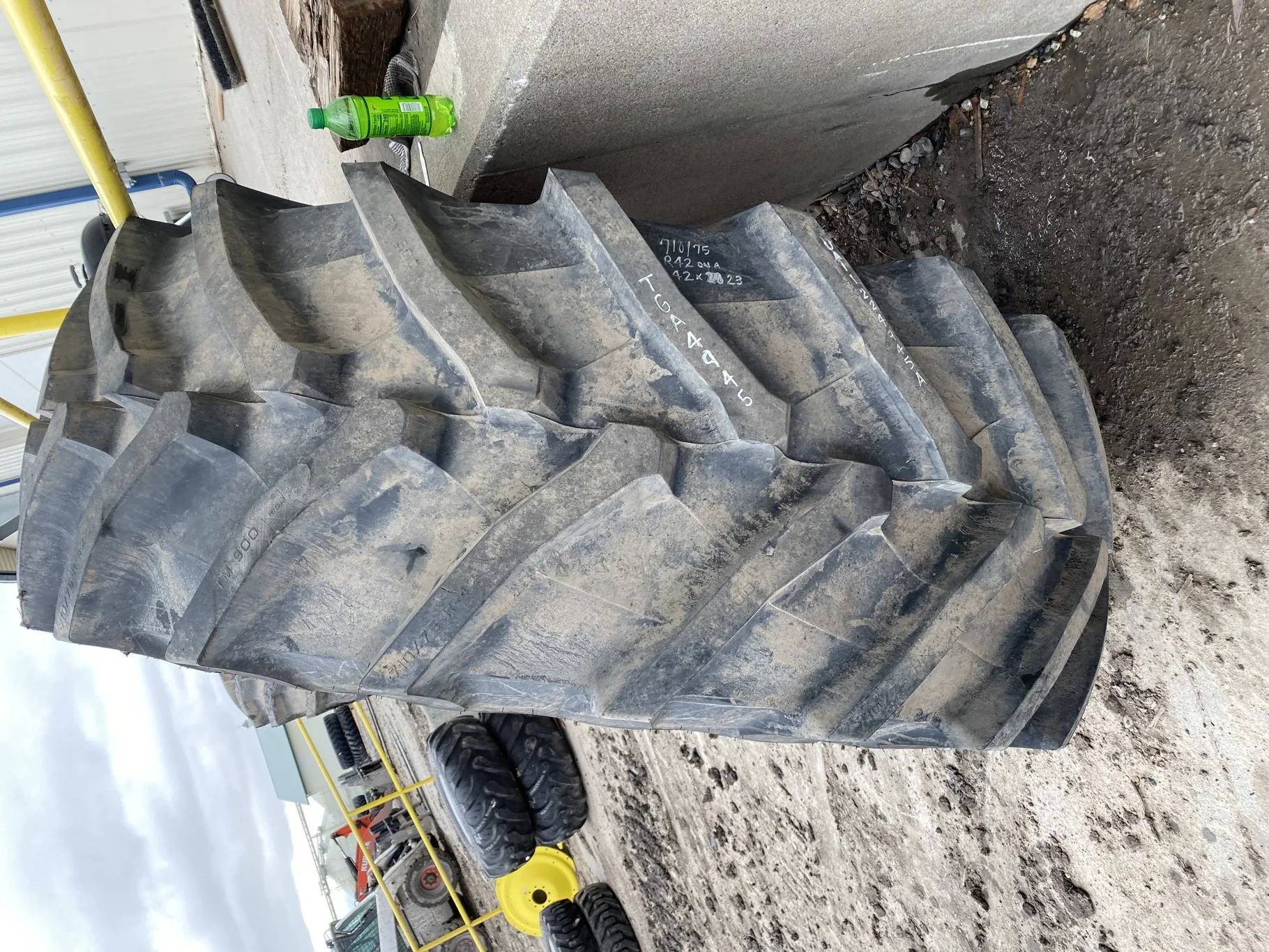 USED 95% 710/75R42 Trelleborg TM900 High Power R-1W (175D) TL on a 23 X 42 Fendt Red 10 Bolt (.9375) image 3