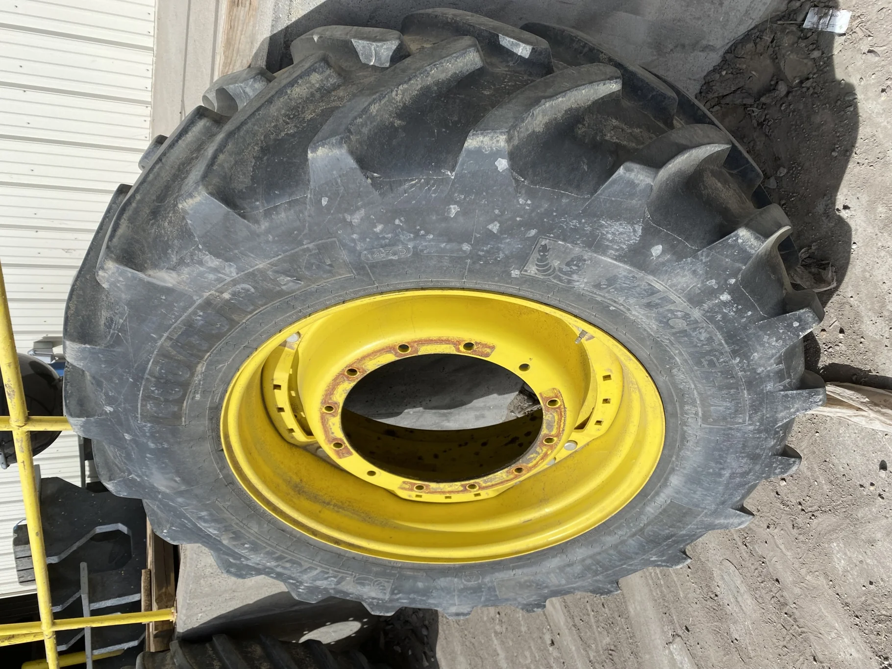 Used 480/70R34 143D Michelin OmniBib R-1W TL 81% on 15 X 34 12-19.685 JD Yellow Waffle Wheel w/Disc image 2