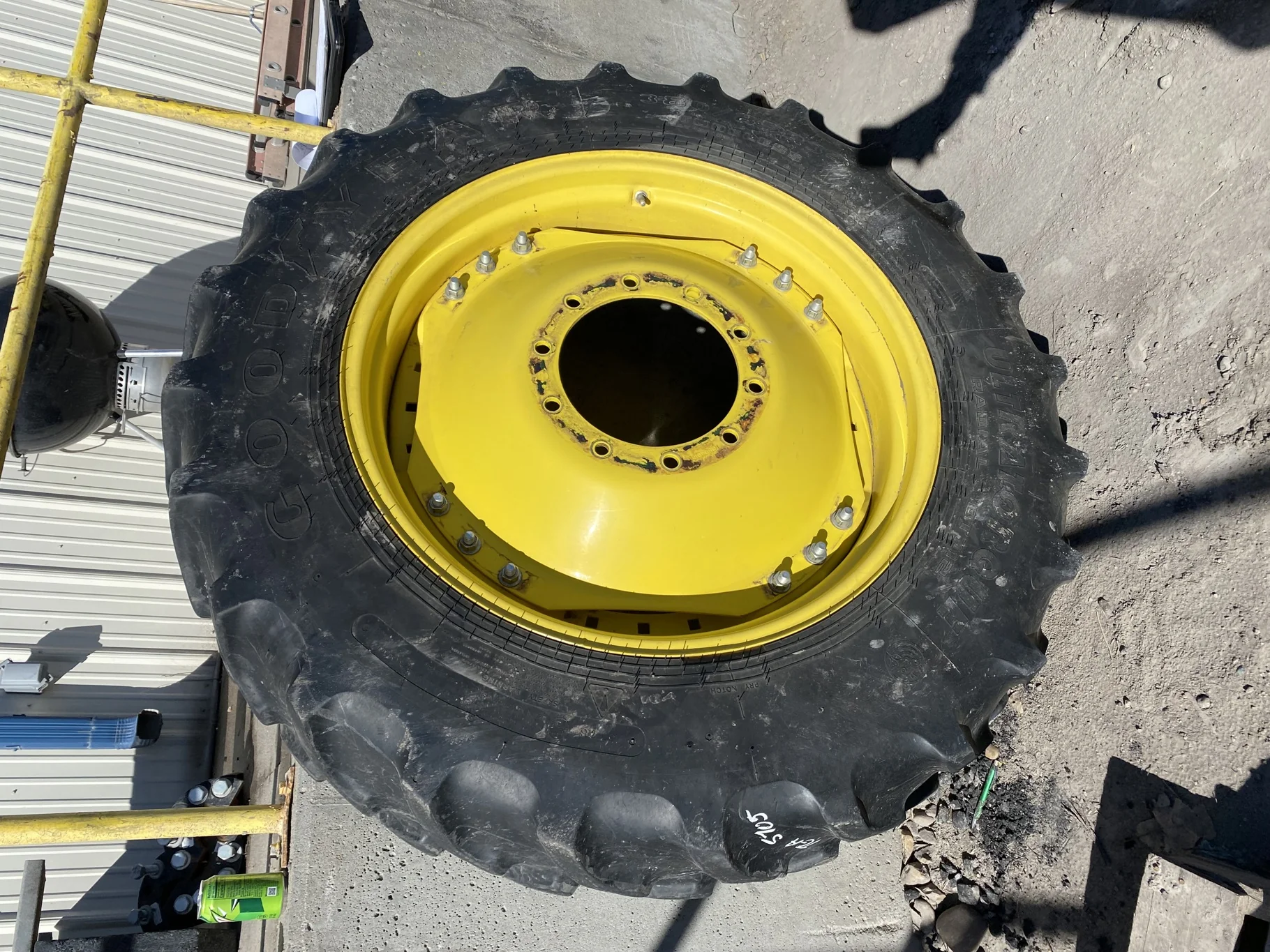 Used 50% 380/85R34 Goodyear Ultra Torque DT 712(137A8) R-1 TL on a 13 x 34 JD Yellow 10 Bolt image 3
