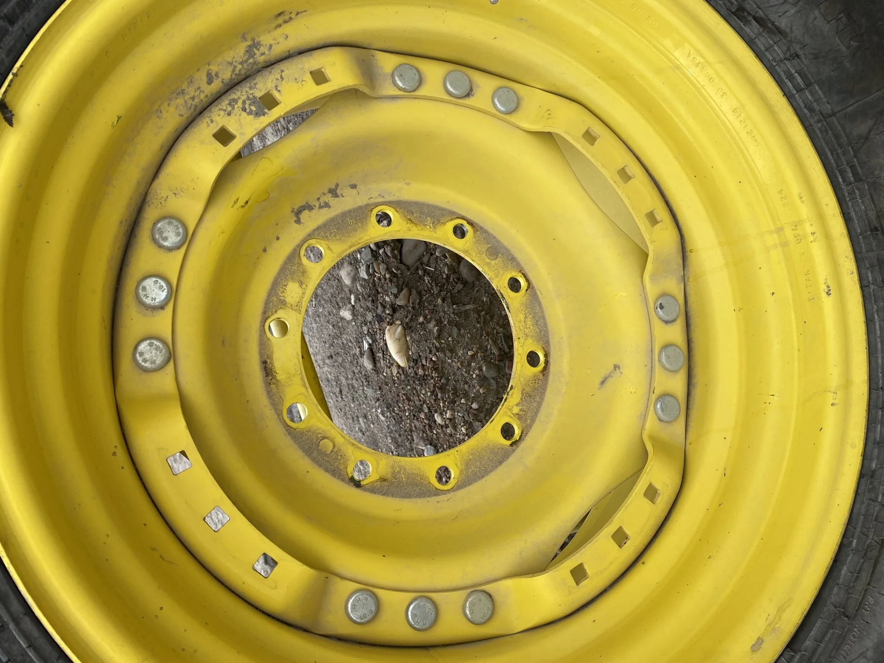 Used 36% 420/90R30 Goodyear Ultra Torque Radial DT 712 (142A8/B) R-1 TL on a 15 x 30 JD Yellow image 8