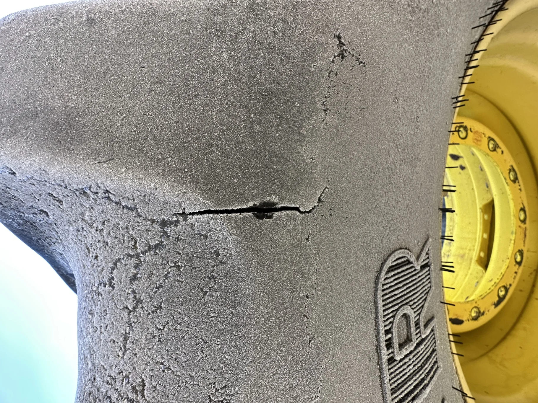 Used 60% 600/65R28 Goodyear Optitrac (147B) R-1W TL on a 18 x 28 JD Yellow 12 Bolt (.906) Waff image 7
