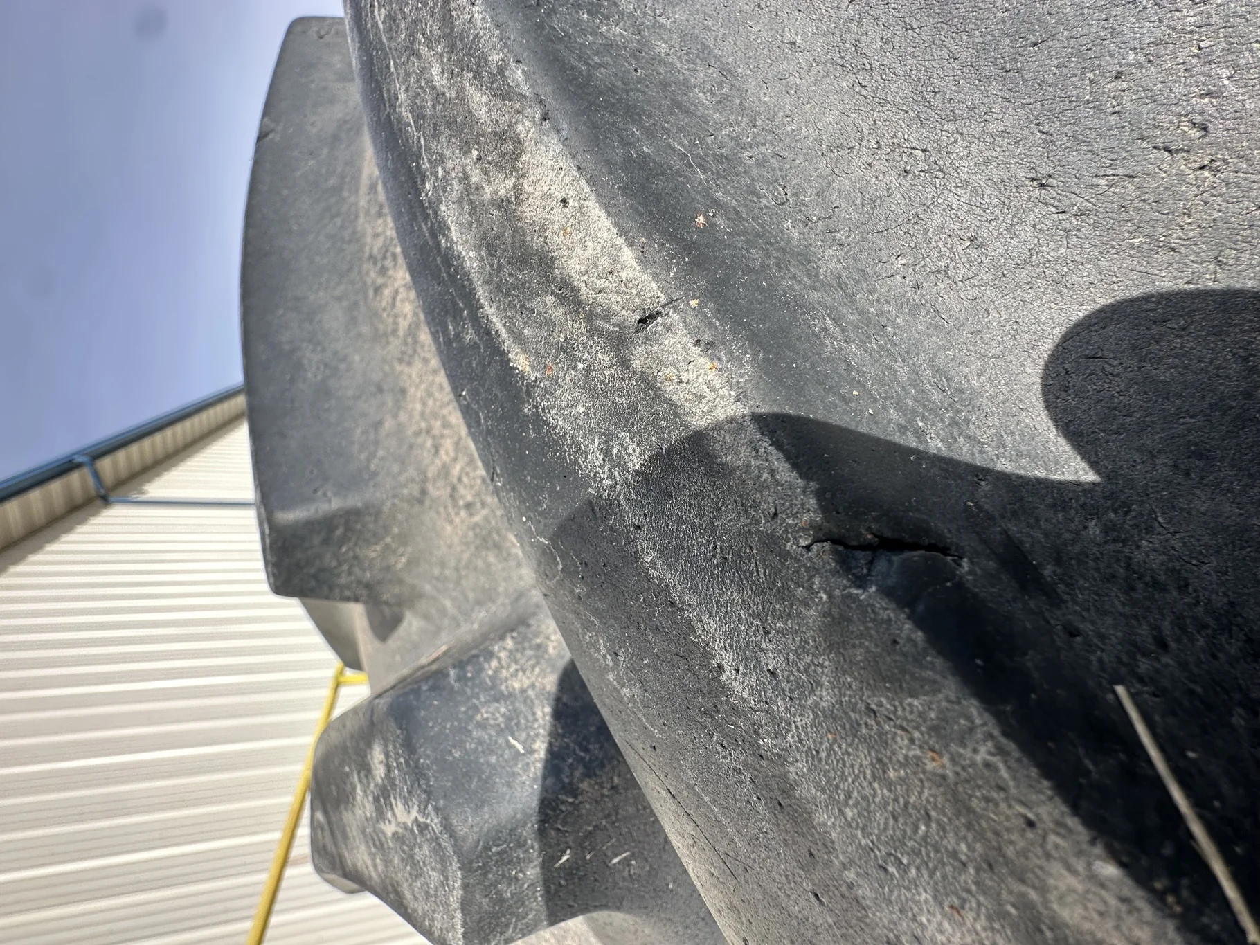 Used 620/70R42 166B Goodyear Optitrac R-1W TL 65-70% On 20 x 42 12B JD Yellow Stub Disc Wheel image 8