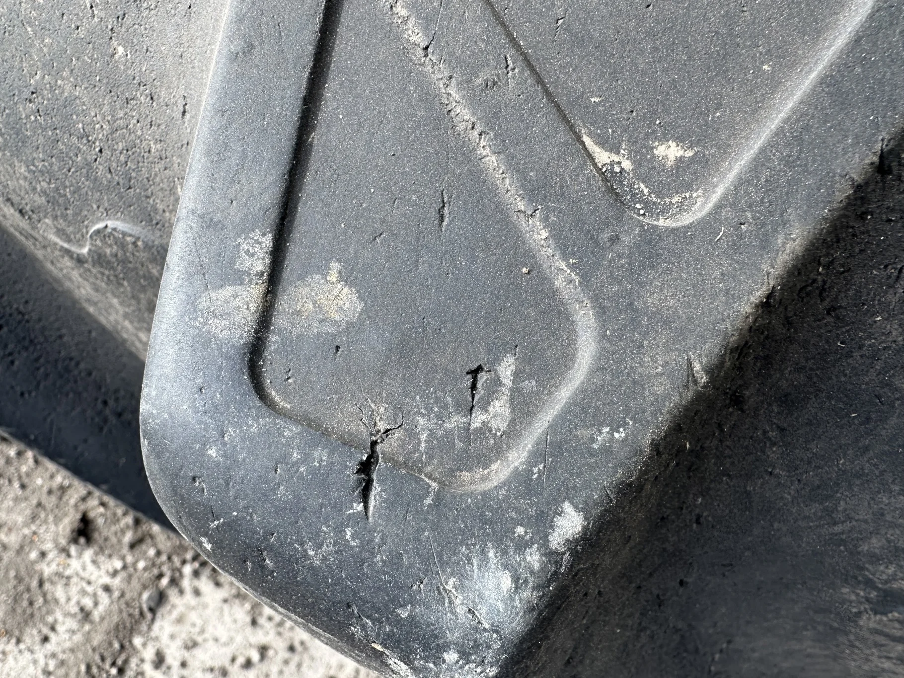 Used 620/70R42 166B BKT AGRIMAX RT765 80% On 20 x 42 10-13-11 Dual JD AG Yellow Wheel image 8