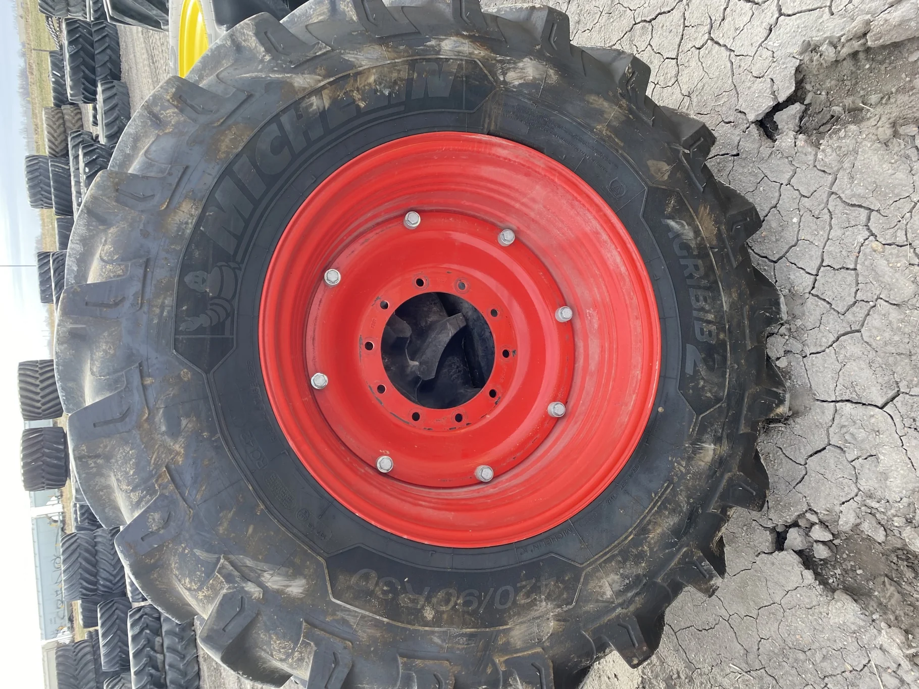 USED 98% 420/90R30 Michelin AgriBib 2 R-1W 147A8/147B TL on a 13 X 30 Fendt Red 8 Bolt Stub Disc image 2