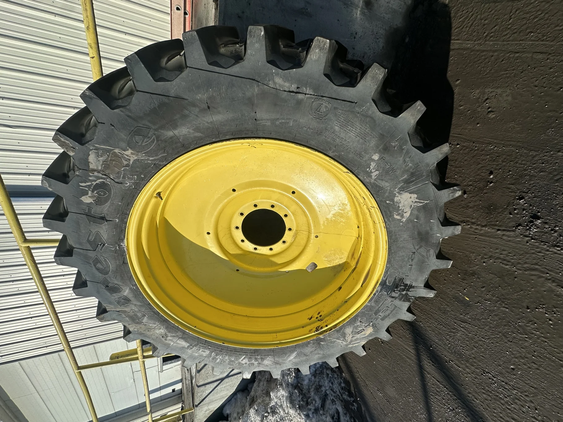 Used 85% 480/80R46 Firestone Radial All Traction 23 R-1 158B TL on 16 x 46 John Deere Yellow 12 Bolt