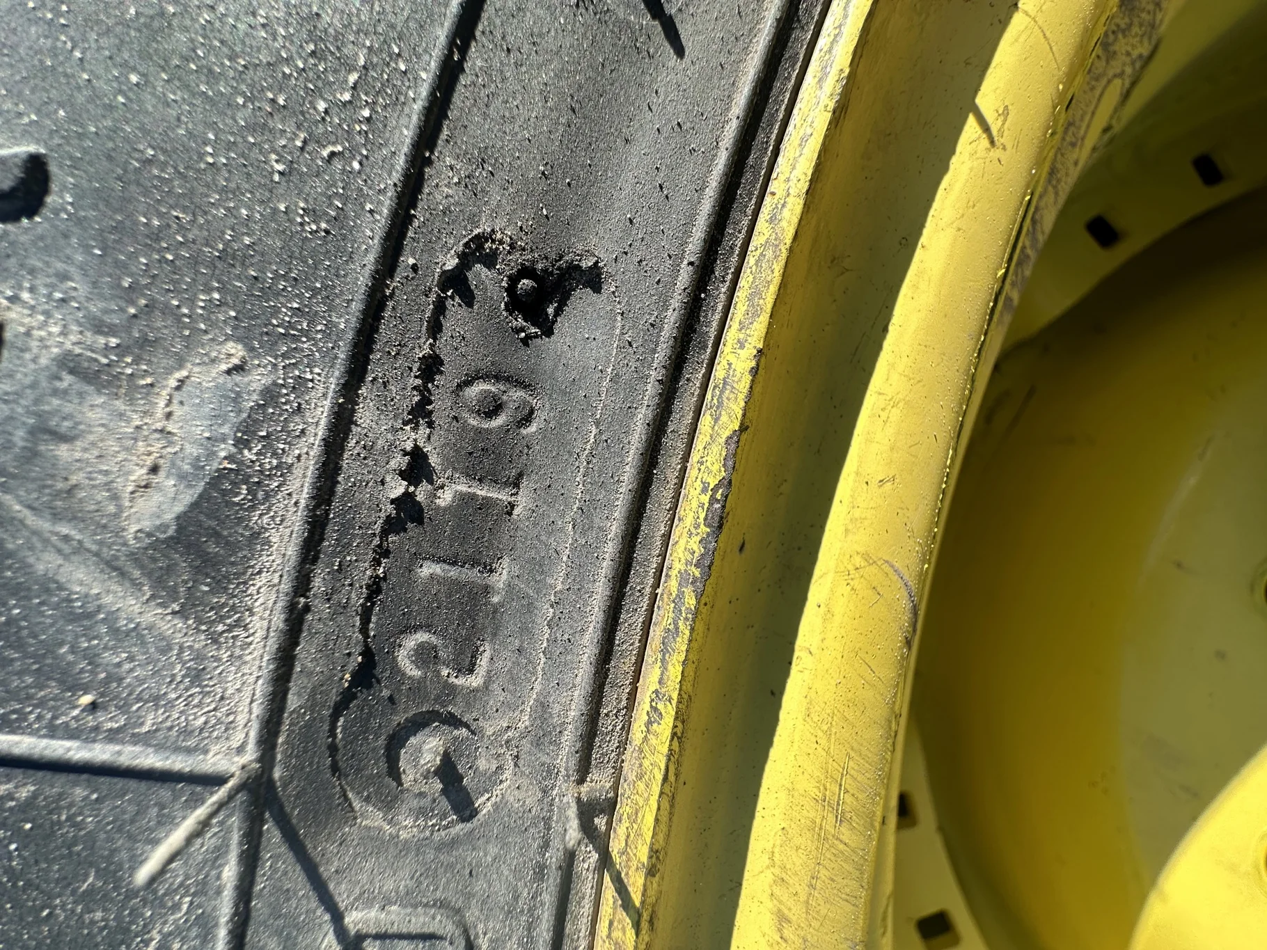 Used 90% 420/90R30 Firestone Radial All Traction FWD R-1 142B TL on a 15 x 30 JD Yellow Waffle image 8